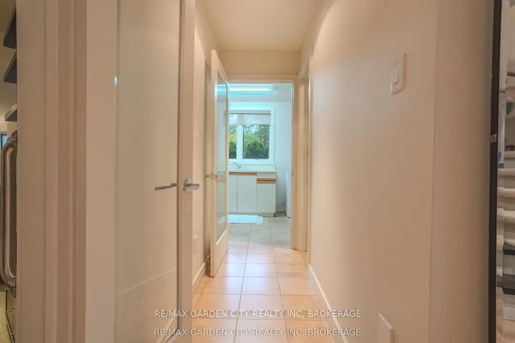Photo 15 of 86 Tremont Drive, St. Catharines, Glendale/Glenridge — HOMEH
