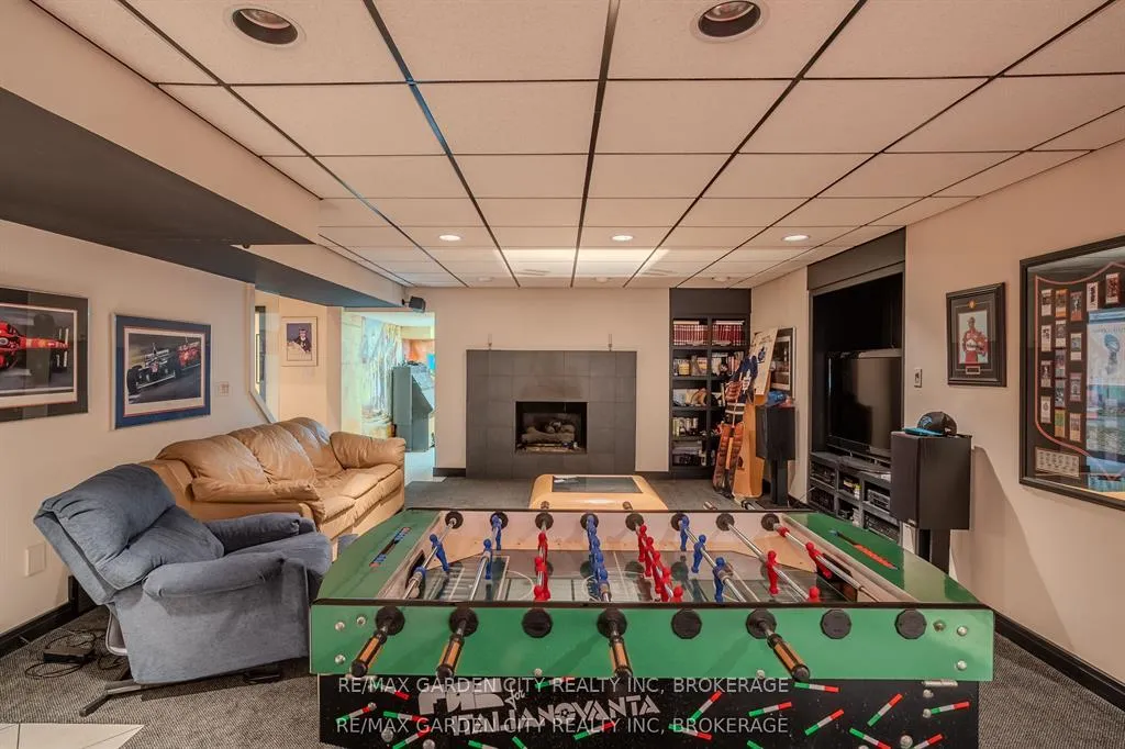 Photo 24 of 86 Tremont Drive, St. Catharines, Glendale/Glenridge — HOMEH