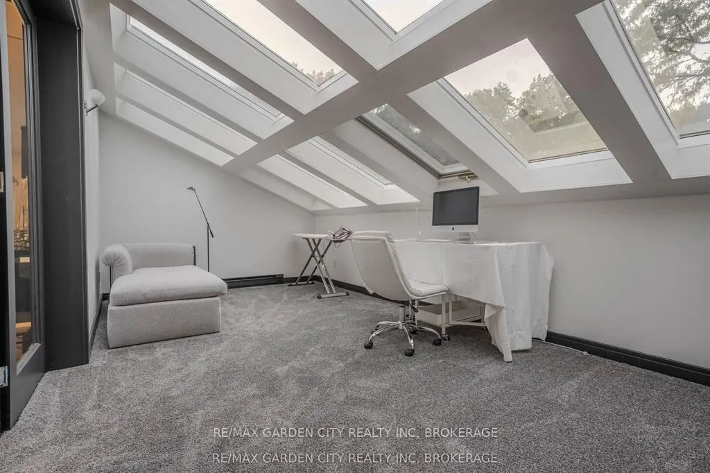 Photo 36 of 86 Tremont Drive, St. Catharines, Glendale/Glenridge — HOMEH