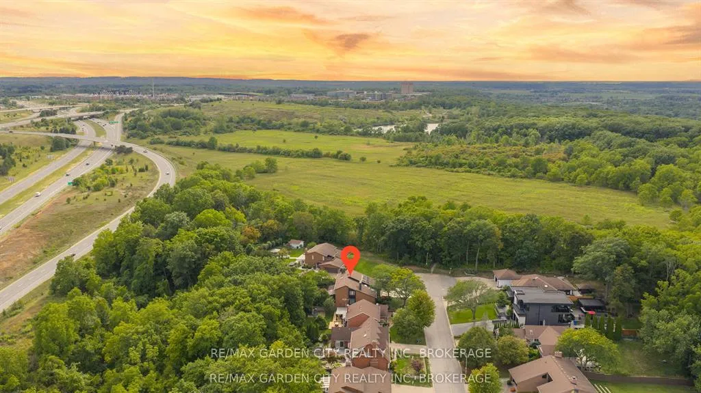Photo 48 of 86 Tremont Drive, St. Catharines, Glendale/Glenridge — HOMEH