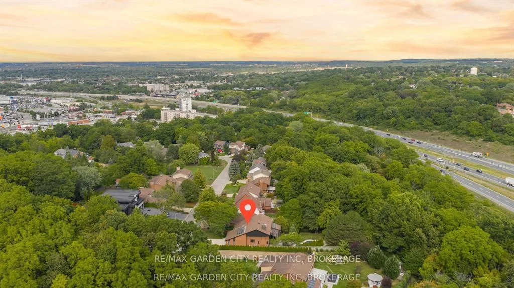 Photo 49 of 86 Tremont Drive, St. Catharines, Glendale/Glenridge — HOMEH