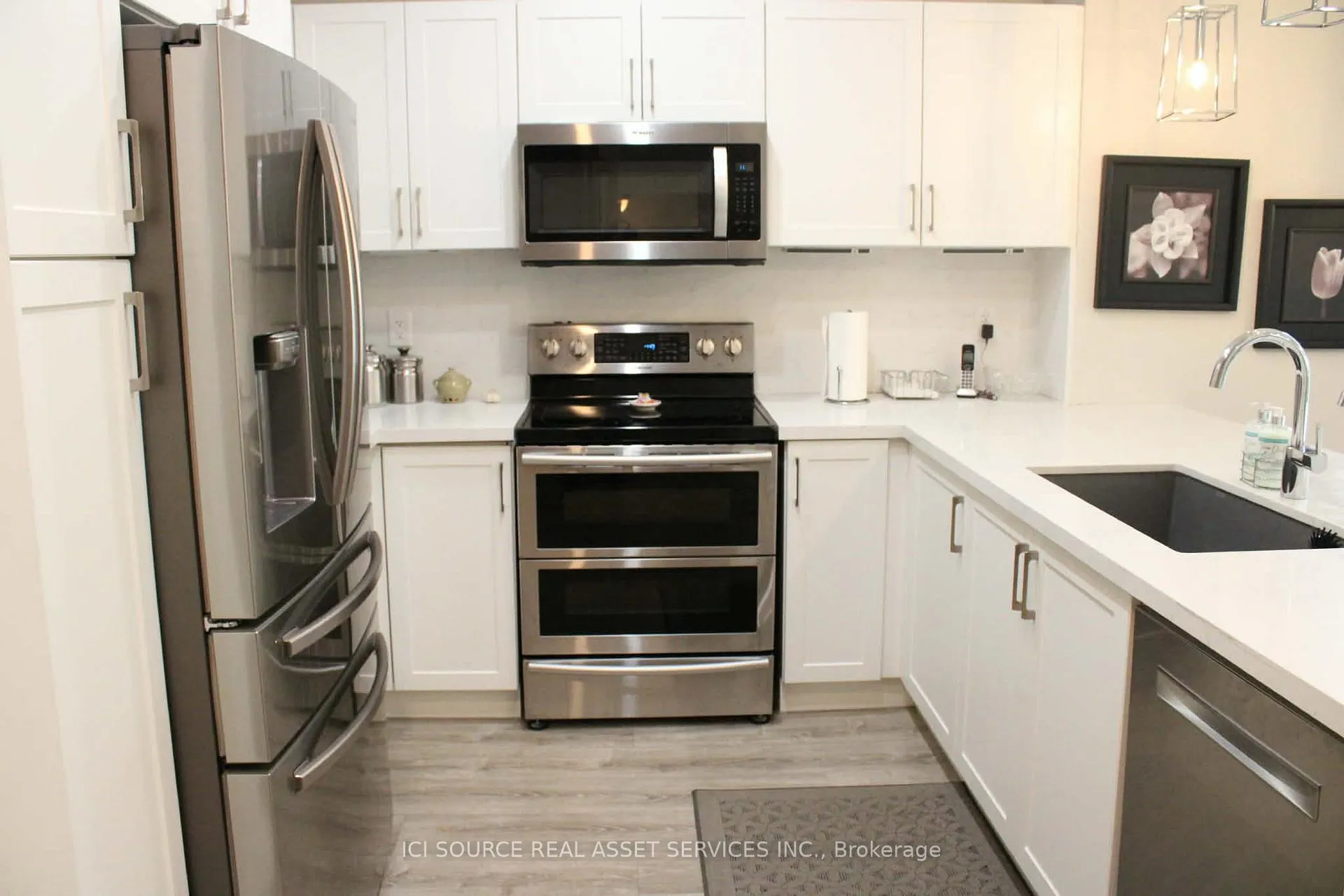 Photo 8 of 320 East Street, Orillia — HOMEH