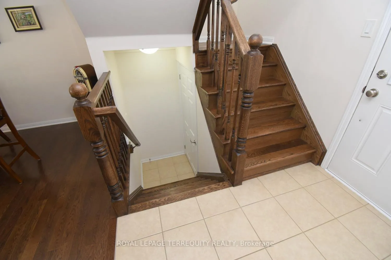 Photo 7 of 110 Gleave Terrace, Milton, Harrison — HOMEH