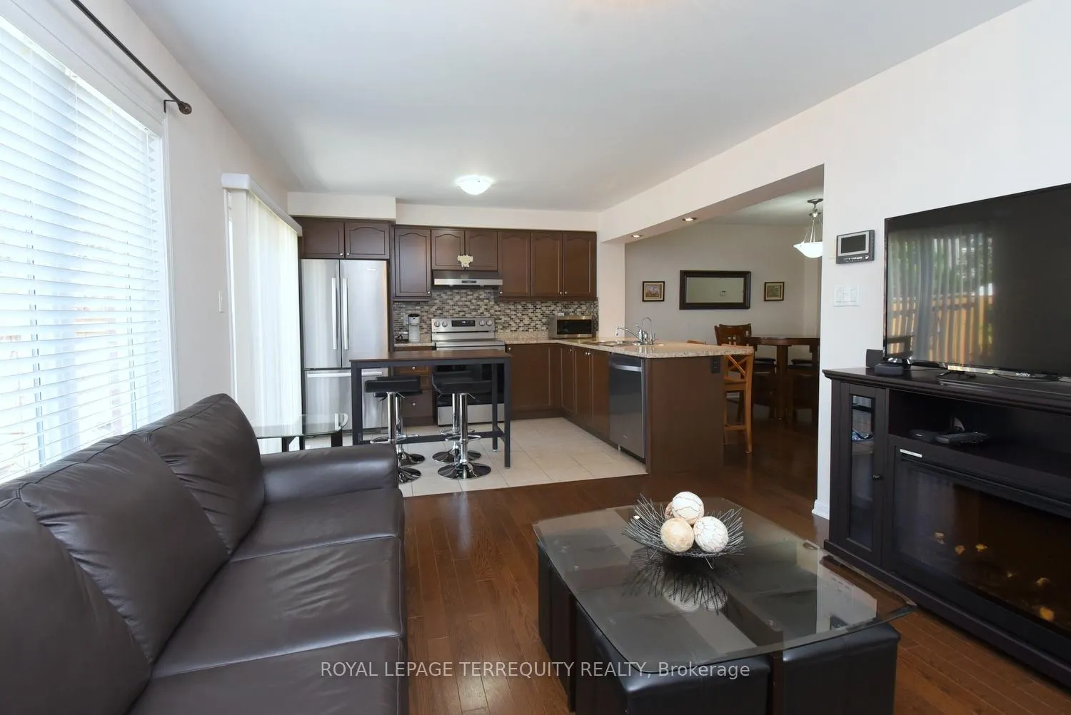 Photo 11 of 110 Gleave Terrace, Milton, Harrison — HOMEH