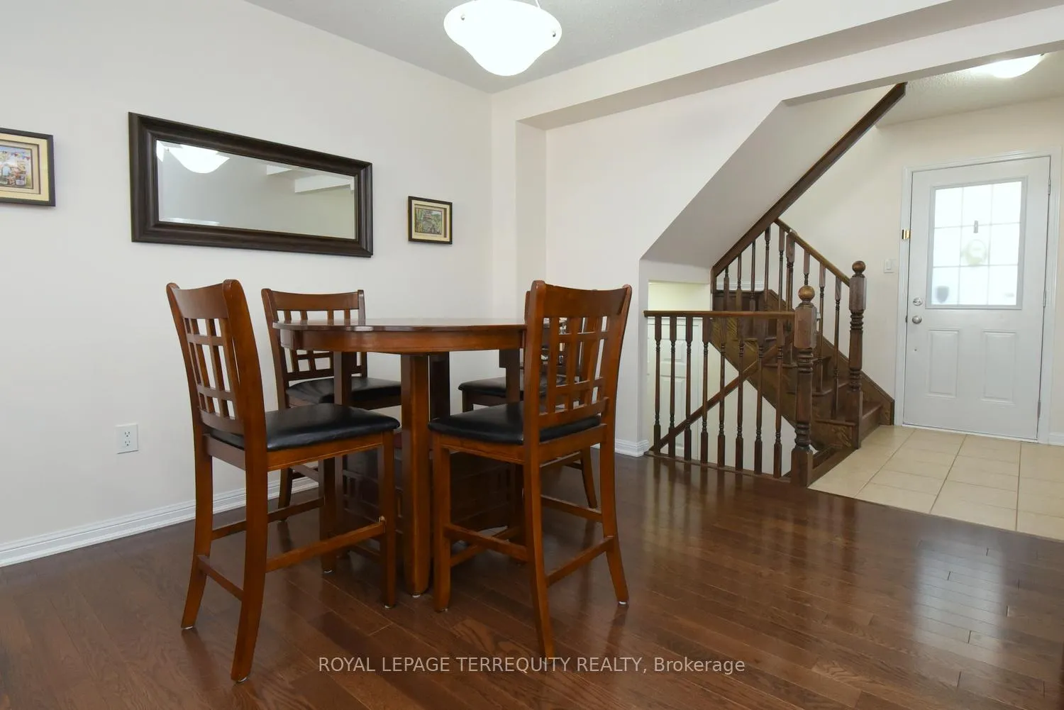Photo 14 of 110 Gleave Terrace, Milton, Harrison — HOMEH