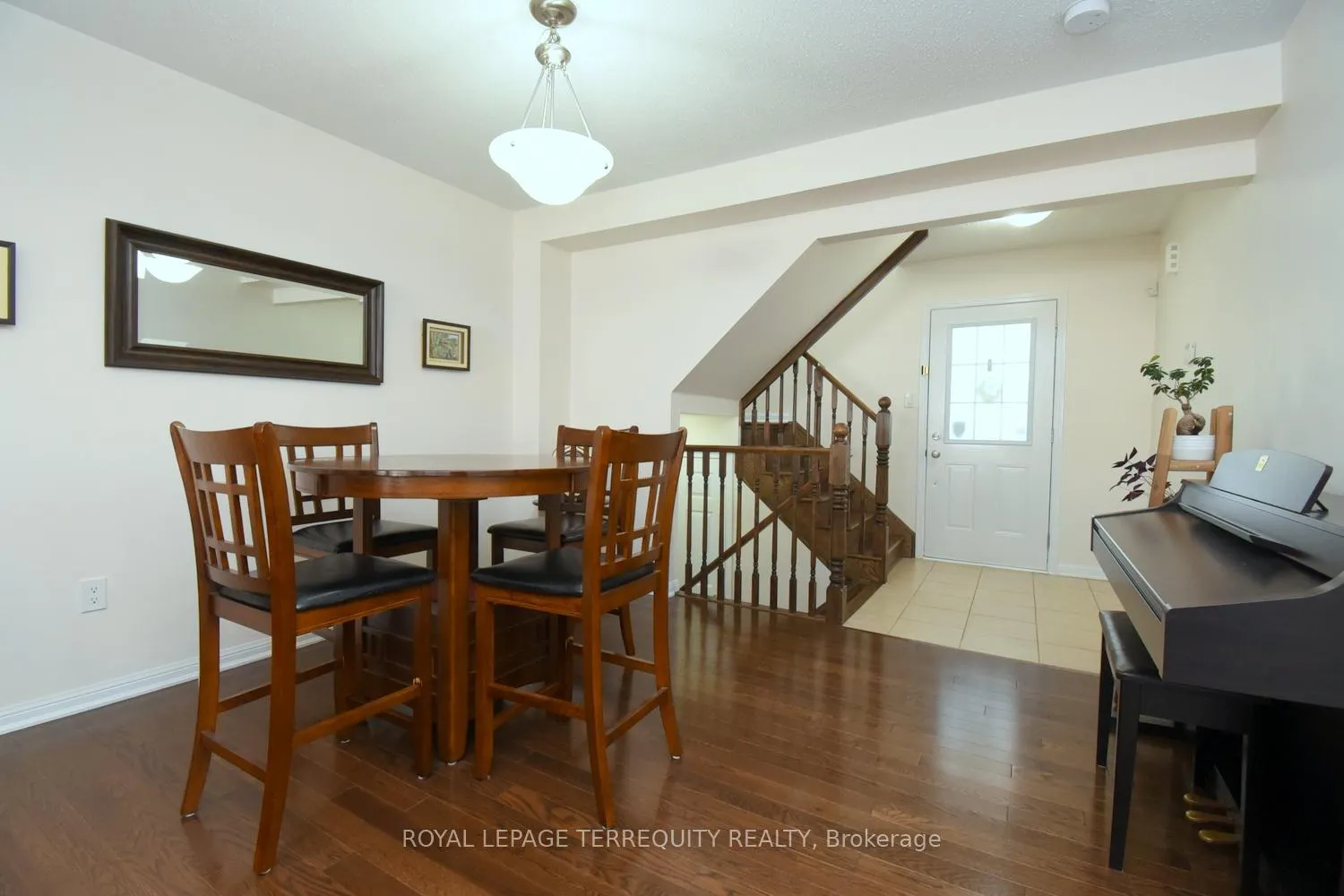 Photo 15 of 110 Gleave Terrace, Milton, Harrison — HOMEH