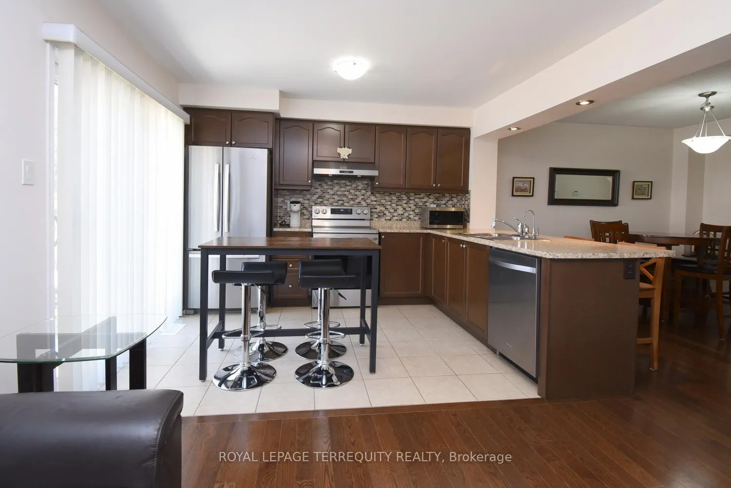 Photo 17 of 110 Gleave Terrace, Milton, Harrison — HOMEH