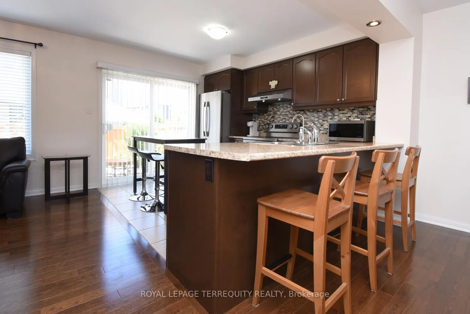 Photo 19 of 110 Gleave Terrace, Milton, Harrison — HOMEH