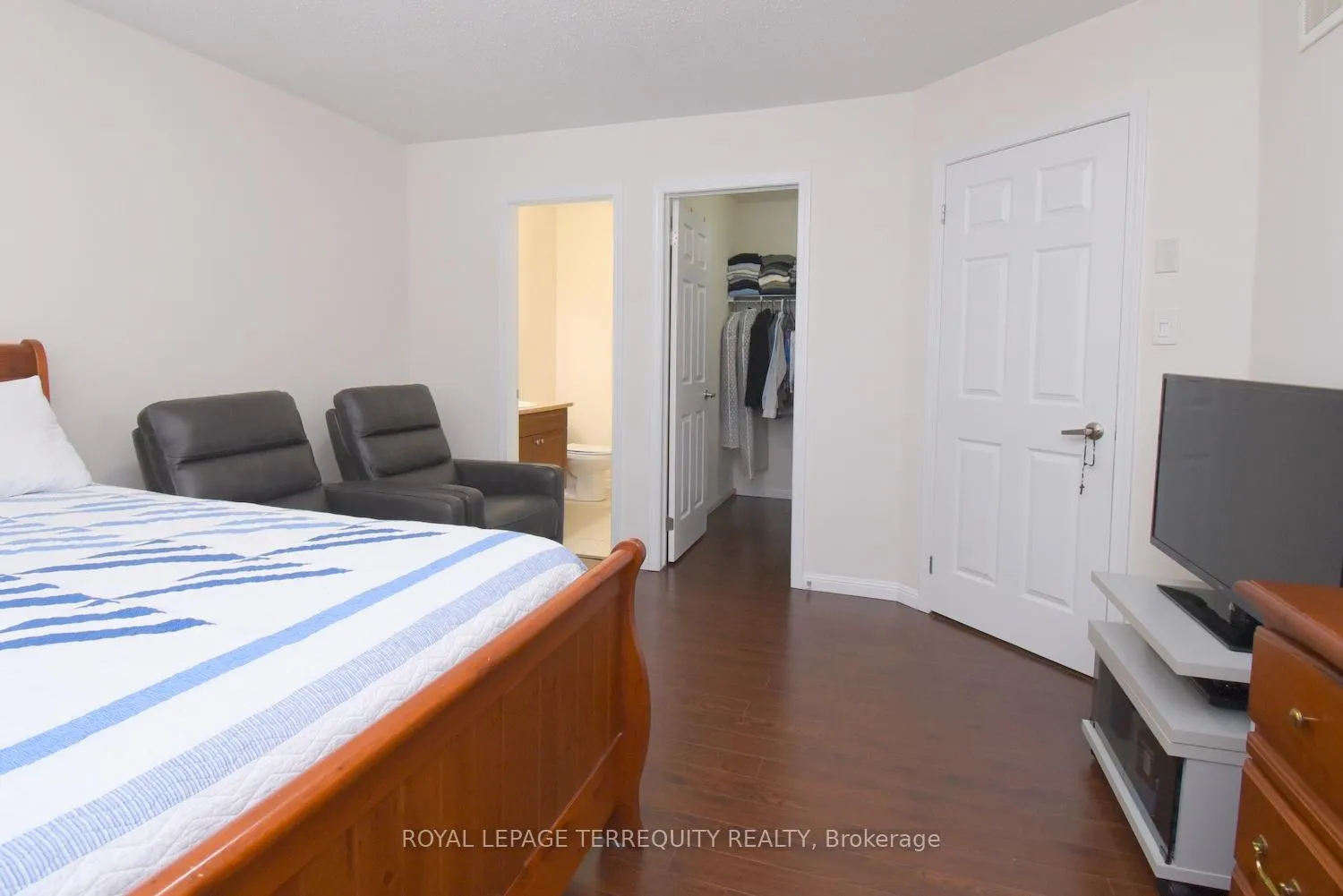 Photo 28 of 110 Gleave Terrace, Milton, Harrison — HOMEH