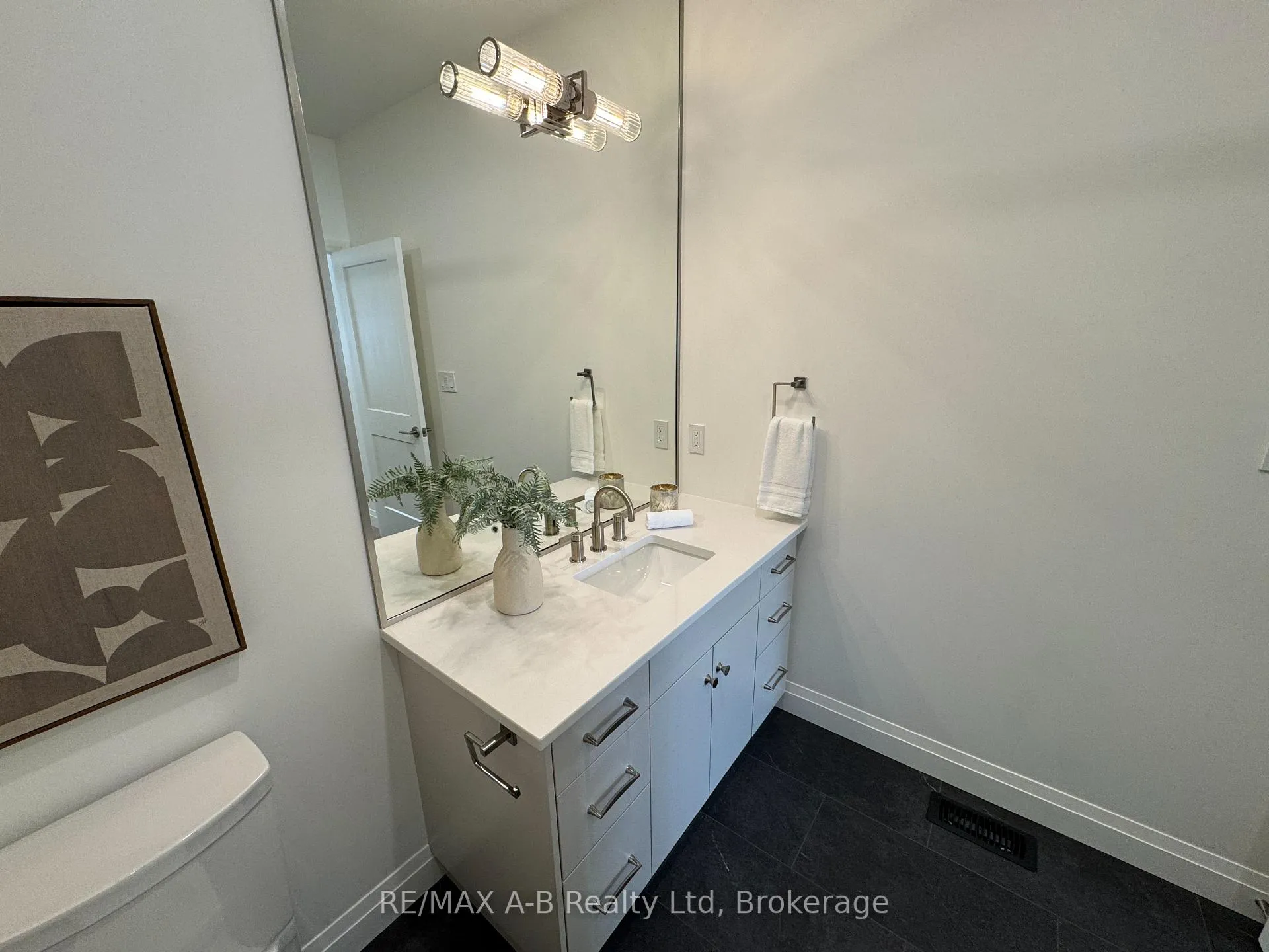Photo 7 of 169 Wimpole Street, West Perth, Mitchell — HOMEH