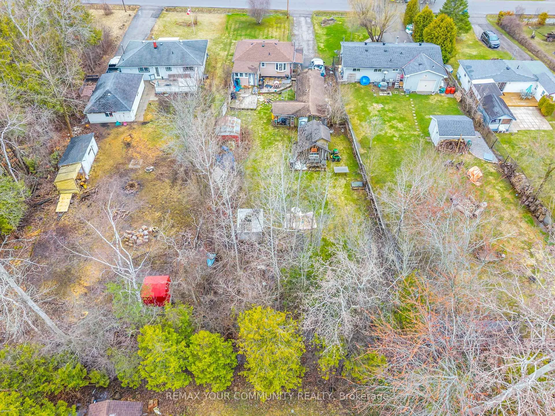 Photo 16 of 25 Grew Boulevard, Georgina, Sutton & Jackson's Point — HOMEH
