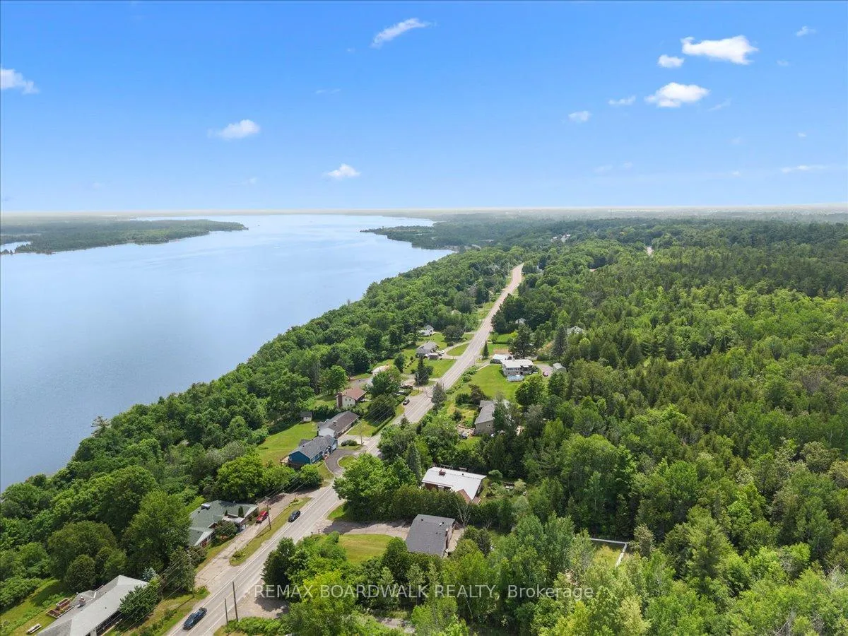 Photo 43 of 1079 River Road S, McNab/Braeside, Mcnab/Braeside Twps — HOMEH