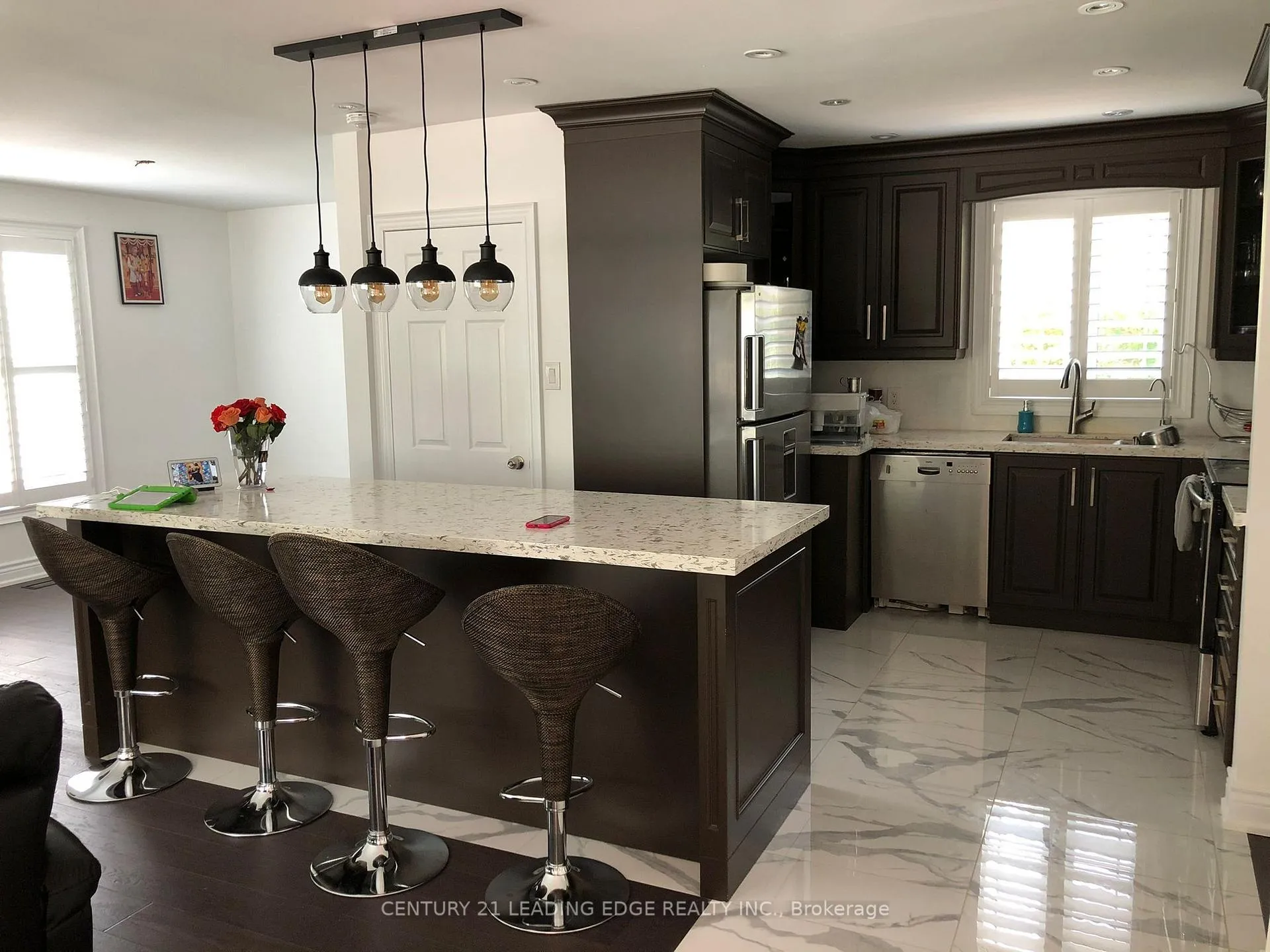 Photo 6 of 600 Dunlop Street E, Whitby, Downtown Whitby — HOMEH
