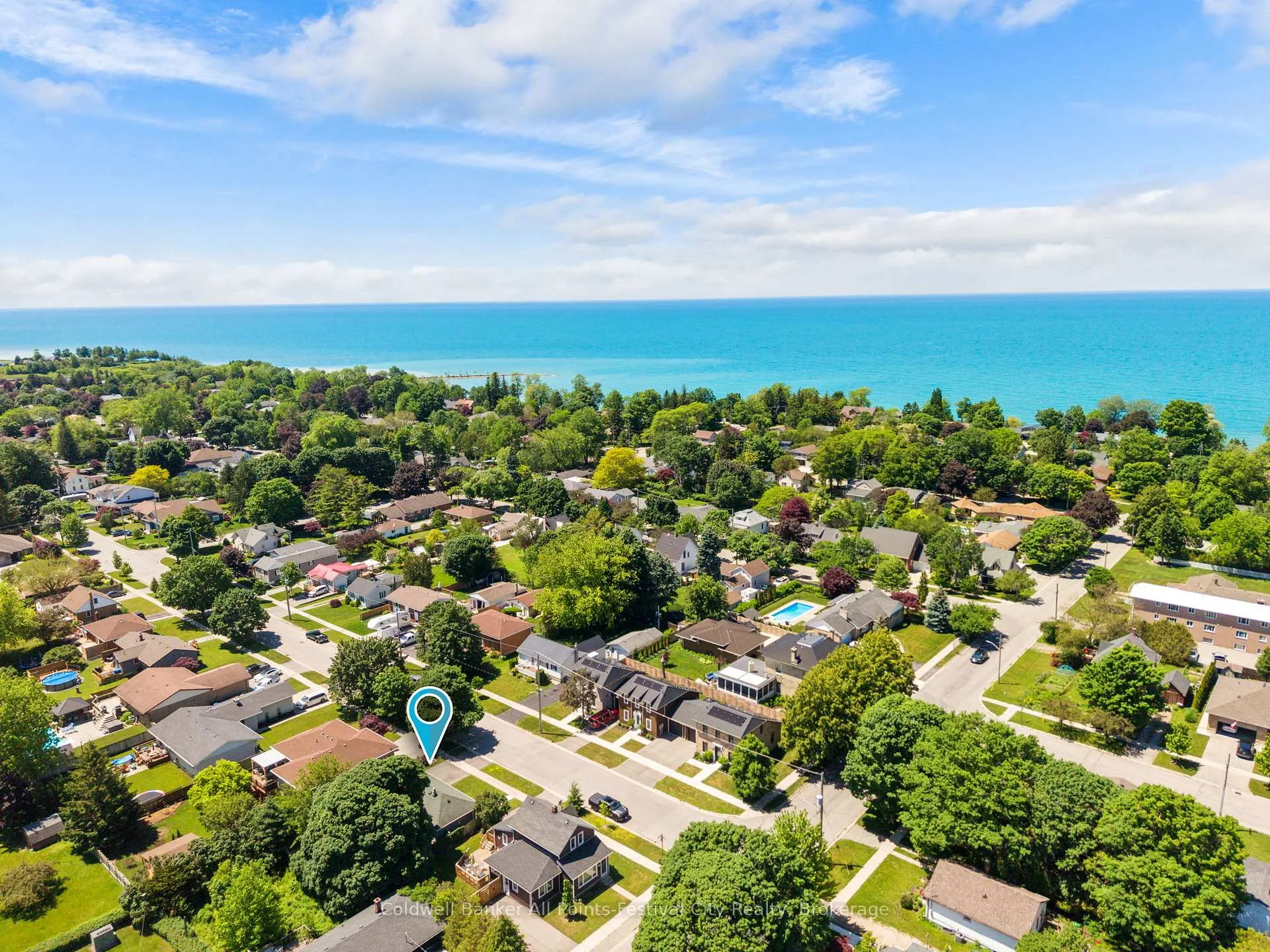 Photo 3 of 125 Widder Street, Goderich, Goderich (Town) — HOMEH