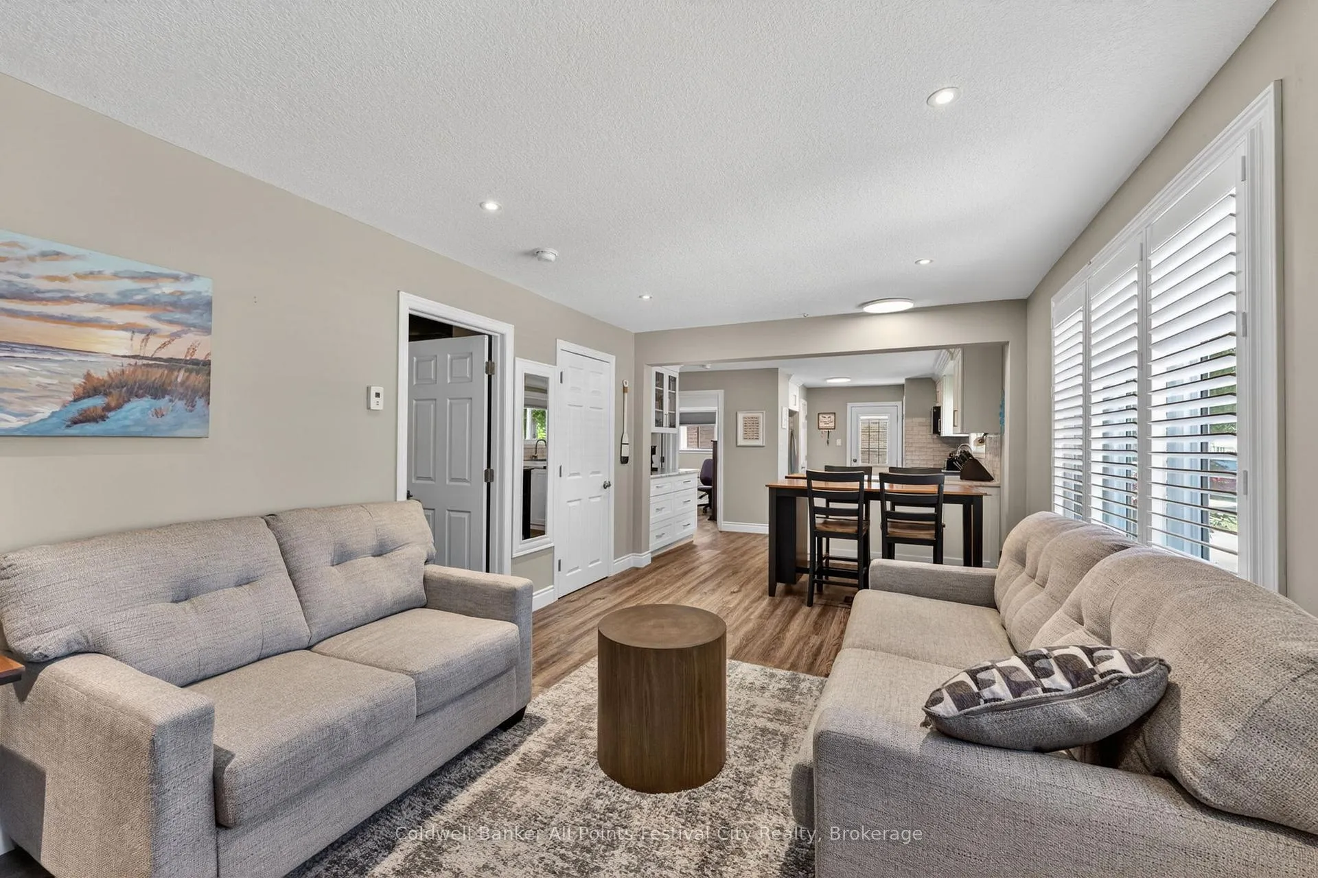 Photo 6 of 125 Widder Street, Goderich, Goderich (Town) — HOMEH