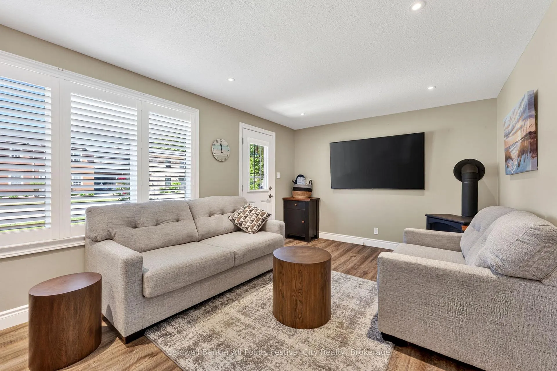 Photo 7 of 125 Widder Street, Goderich, Goderich (Town) — HOMEH