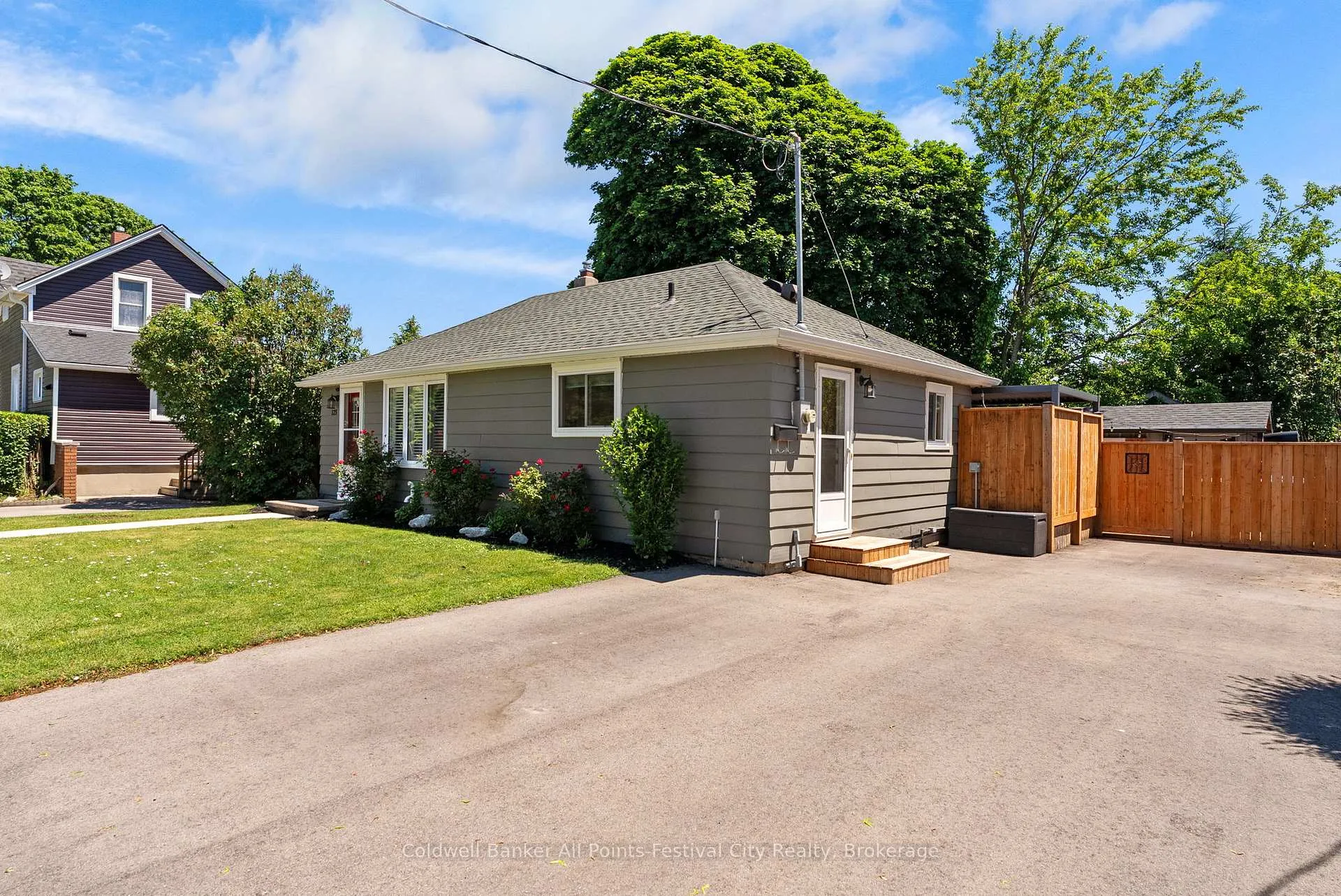 Photo 37 of 125 Widder Street, Goderich, Goderich (Town) — HOMEH