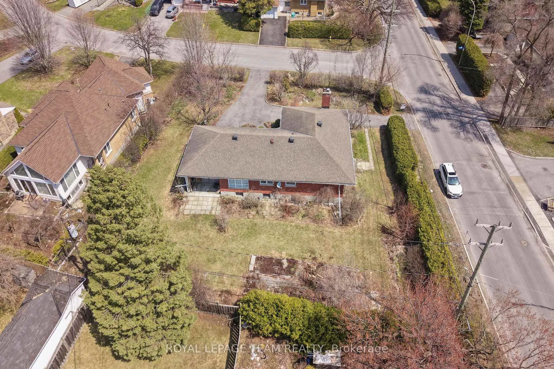Photo 8 of 45 Capilano Drive, Ottawa, City View/Skyline/Fisher Heights/Parkwood Hills — HOMEH