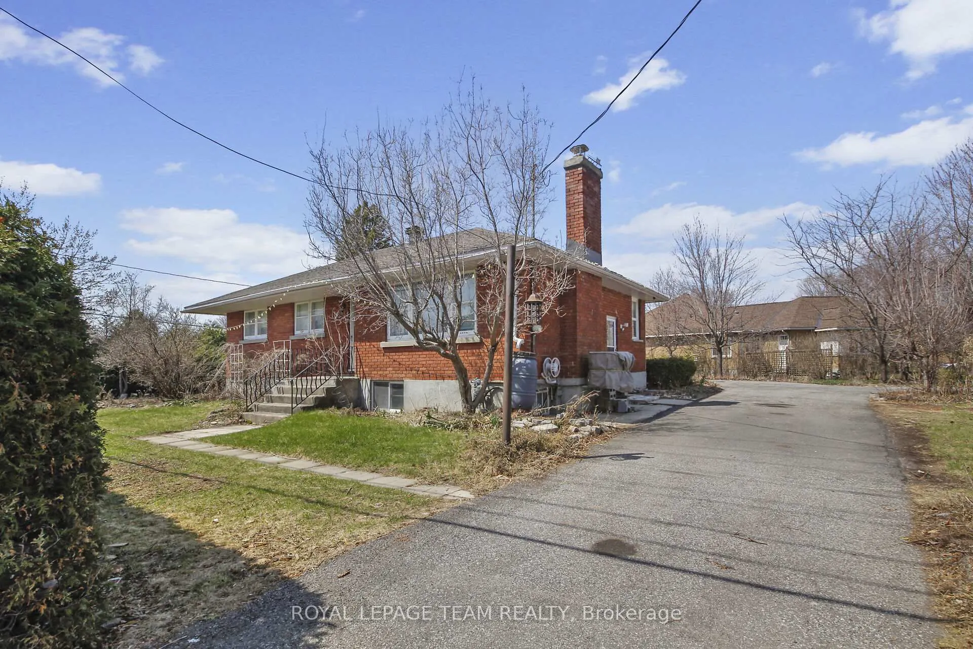 Photo 13 of 45 Capilano Drive, Ottawa, City View/Skyline/Fisher Heights/Parkwood Hills — HOMEH