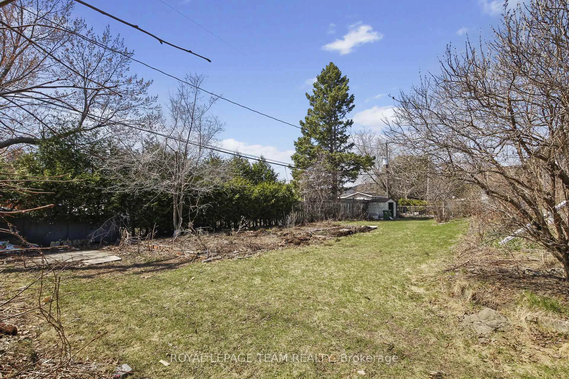 Photo 17 of 45 Capilano Drive, Ottawa, City View/Skyline/Fisher Heights/Parkwood Hills — HOMEH