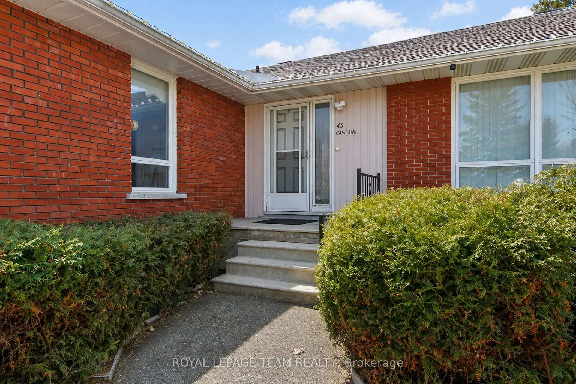 Photo 25 of 45 Capilano Drive, Ottawa, City View/Skyline/Fisher Heights/Parkwood Hills — HOMEH