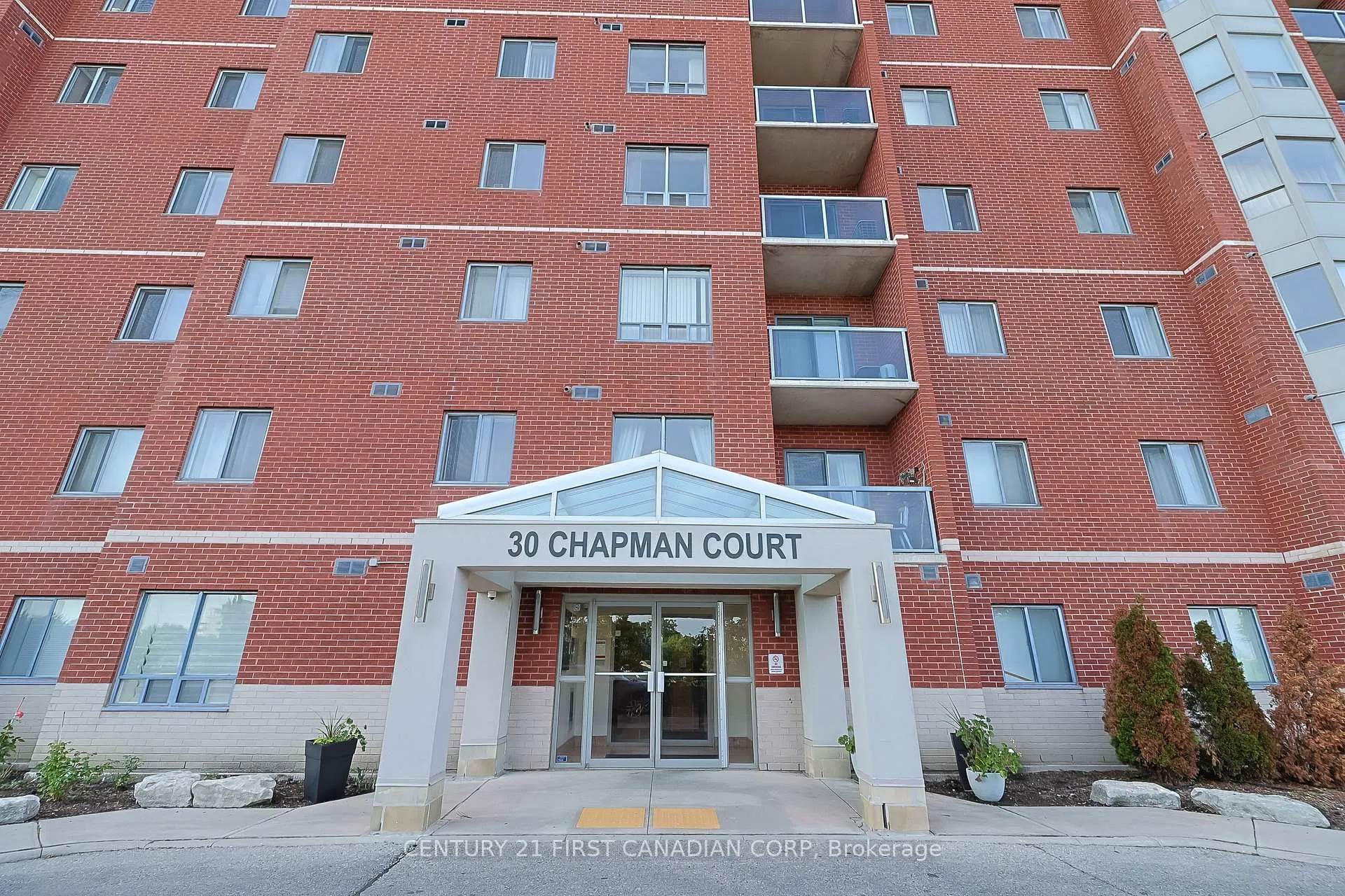 Photo 3 of Unit 1001, 30 Chapman Court, London, North I — HOMEH