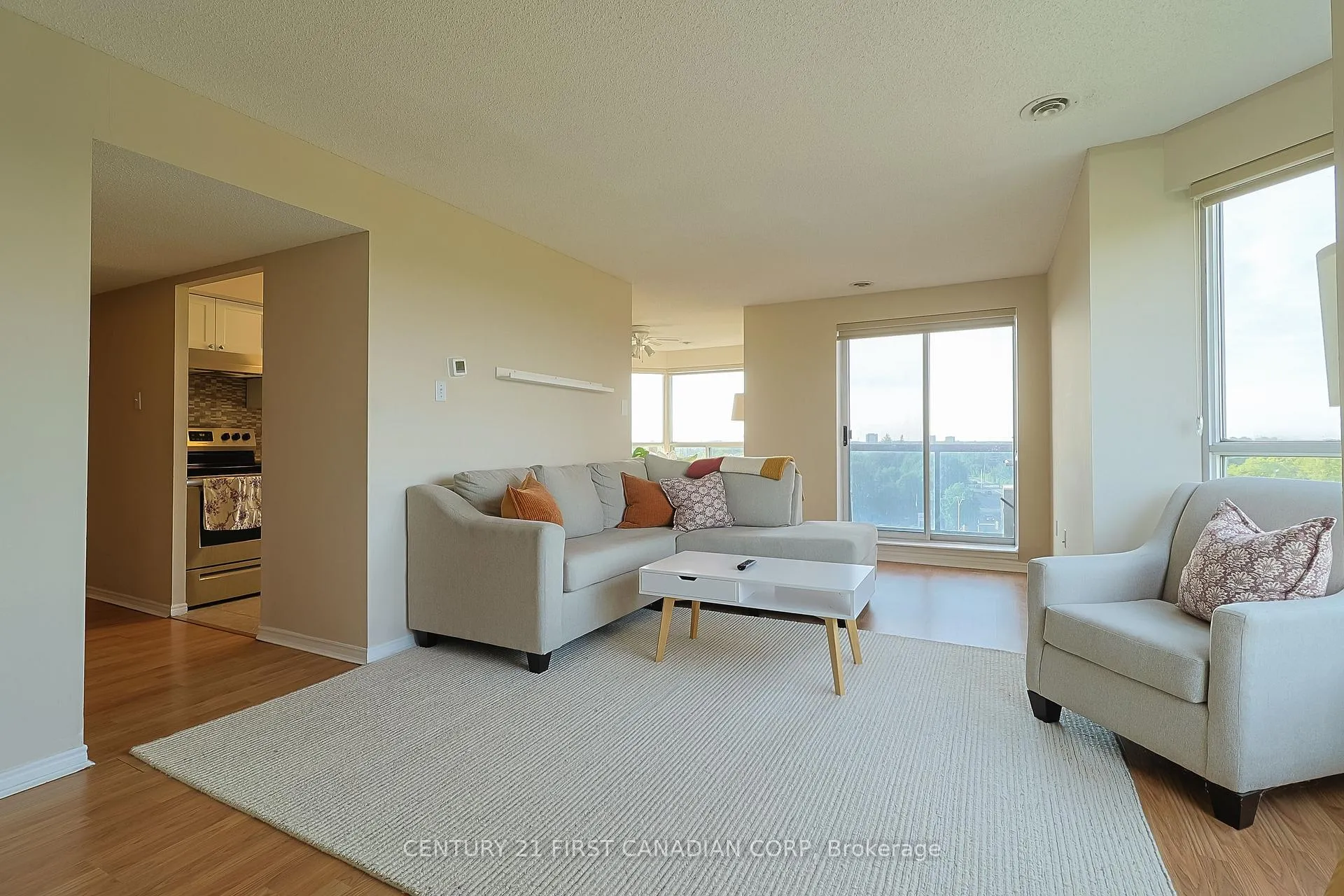 Photo 9 of Unit 1001, 30 Chapman Court, London, North I — HOMEH