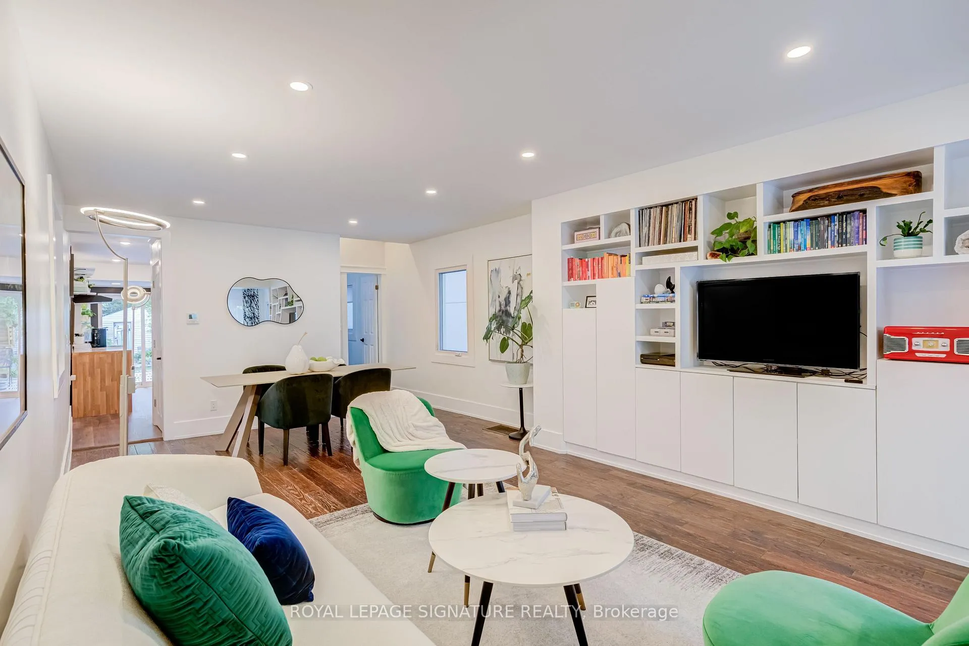Photo 7 of 176 Barrington Avenue, Toronto, Crescent Town — HOMEH