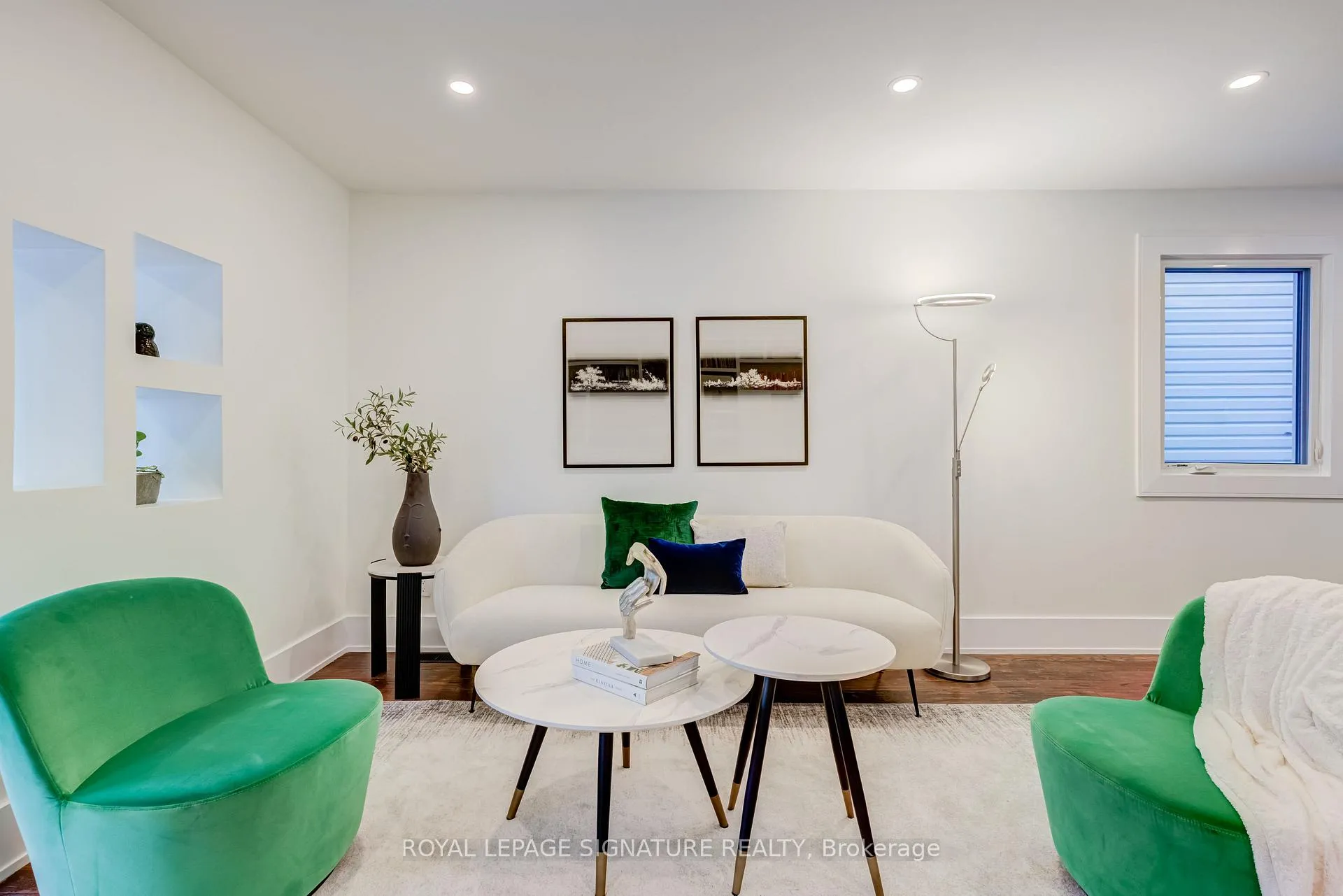Photo 10 of 176 Barrington Avenue, Toronto, Crescent Town — HOMEH