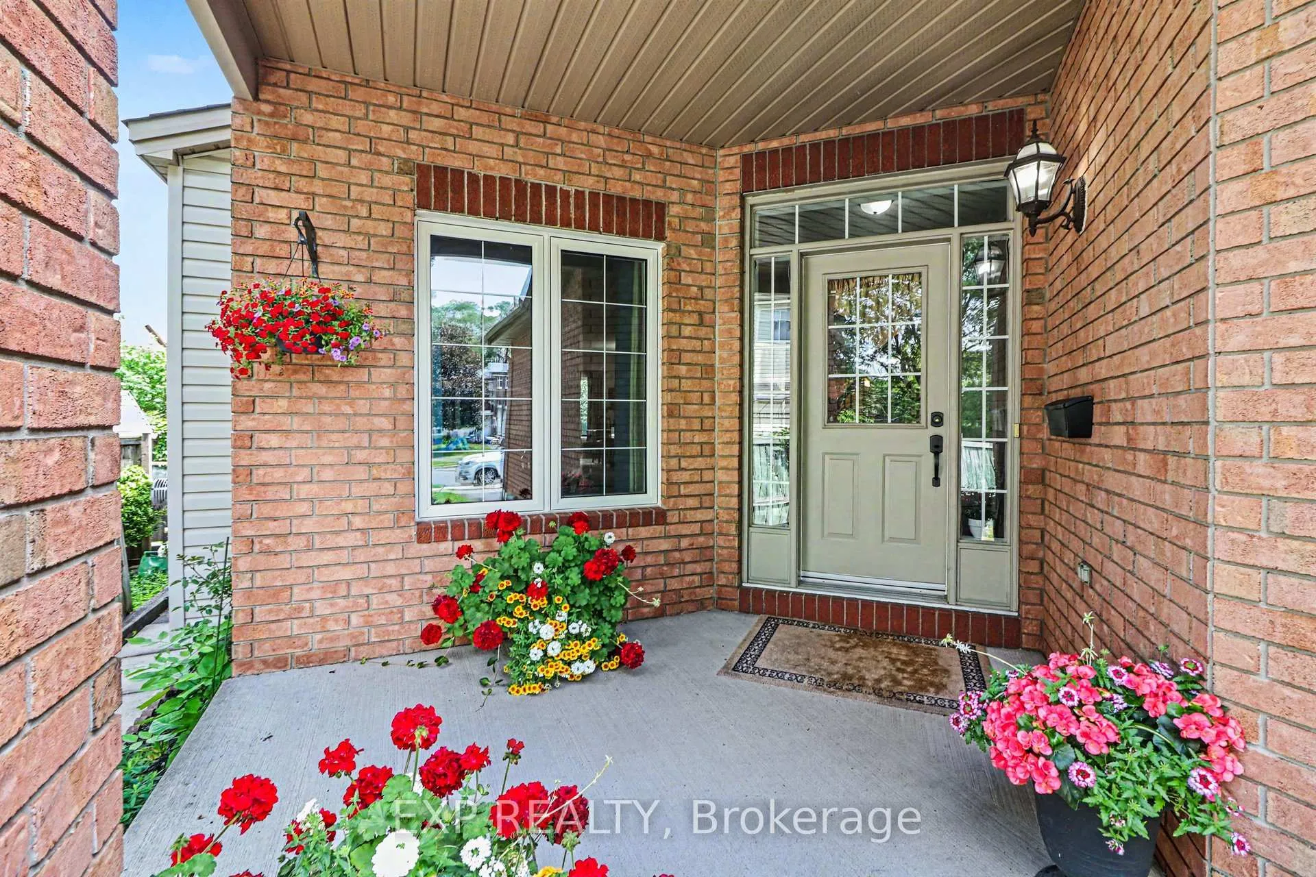 Photo 2 of 235 Station Boulevard, Ottawa, Riverview Park — HOMEH