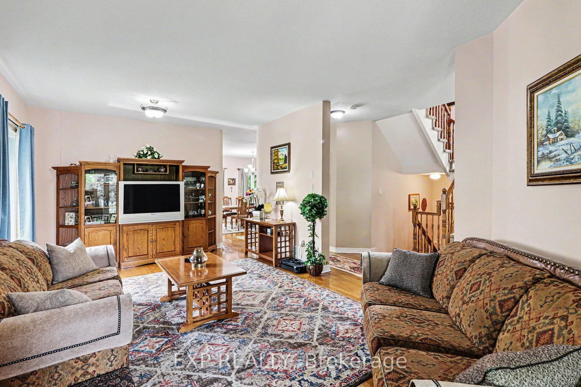 Photo 5 of 235 Station Boulevard, Ottawa, Riverview Park — HOMEH