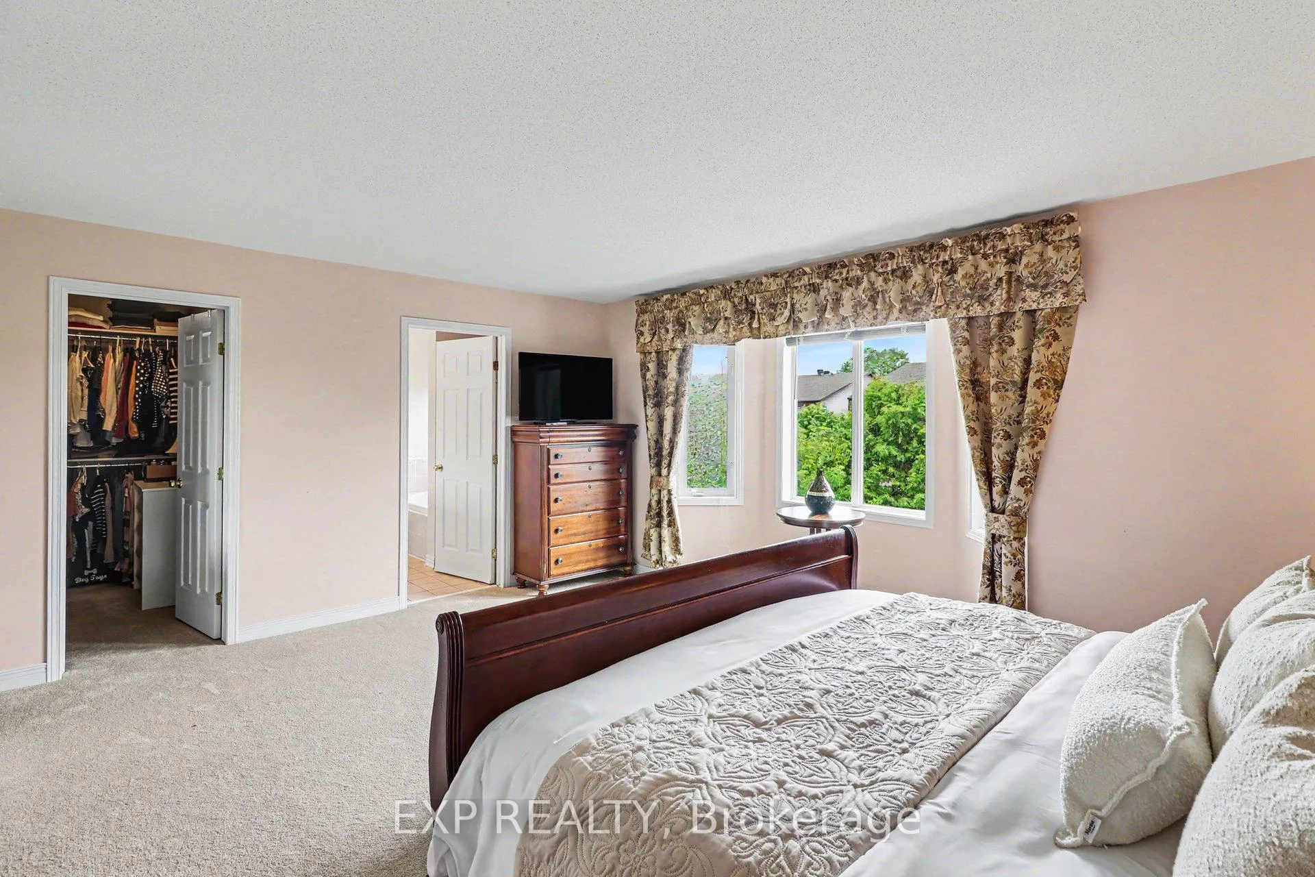 Photo 18 of 235 Station Boulevard, Ottawa, Riverview Park — HOMEH