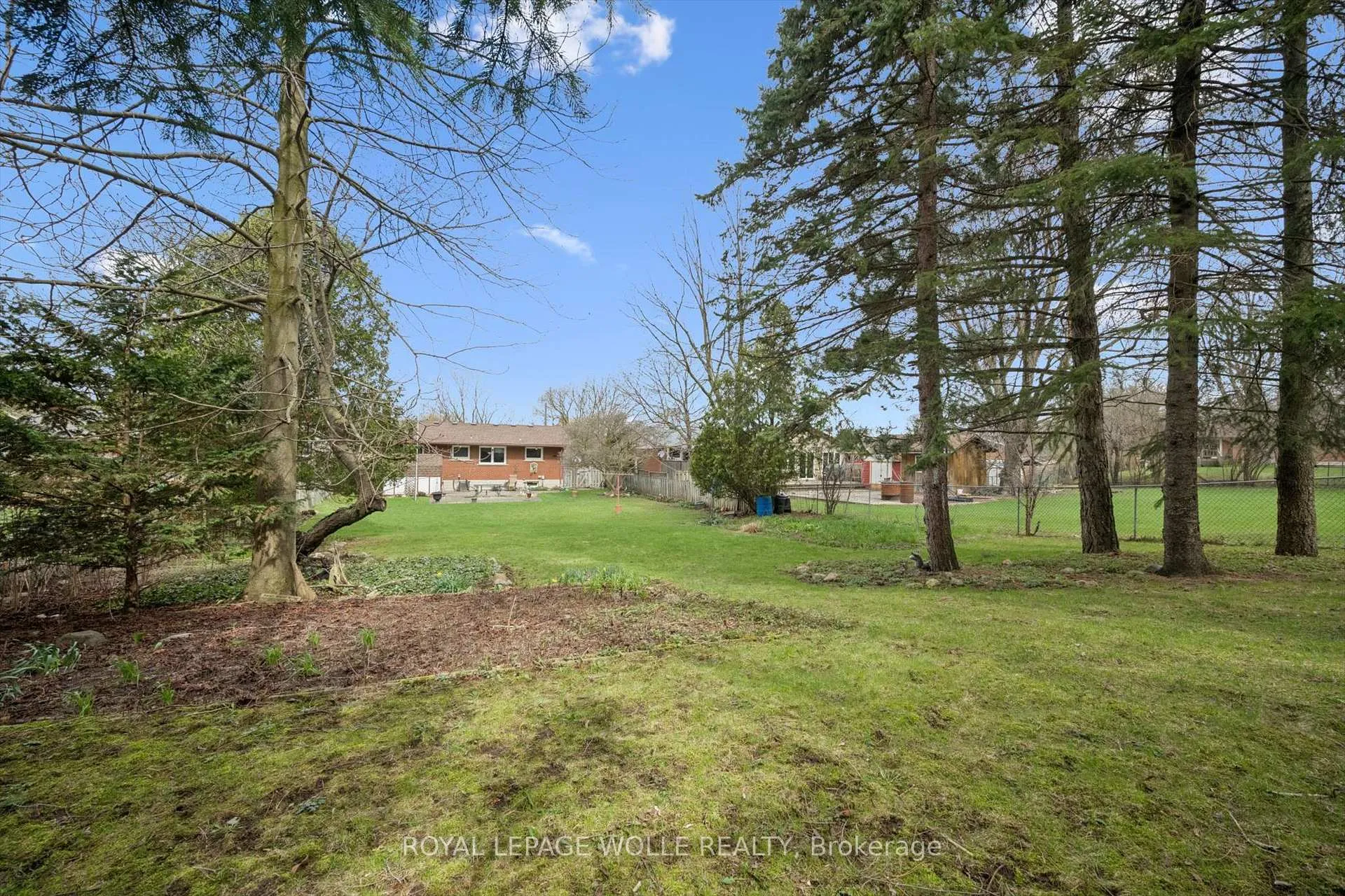 Photo 35 of 106 Ruskview Road, Kitchener — HOMEH
