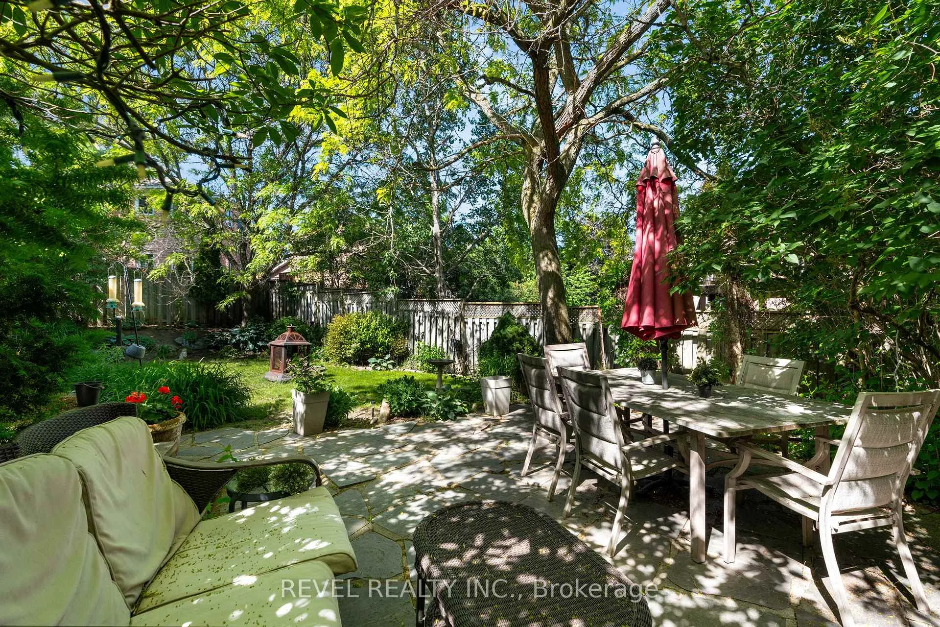 Photo 26 of 33 Falling Brook Drive, Barrie, Bayshore — HOMEH