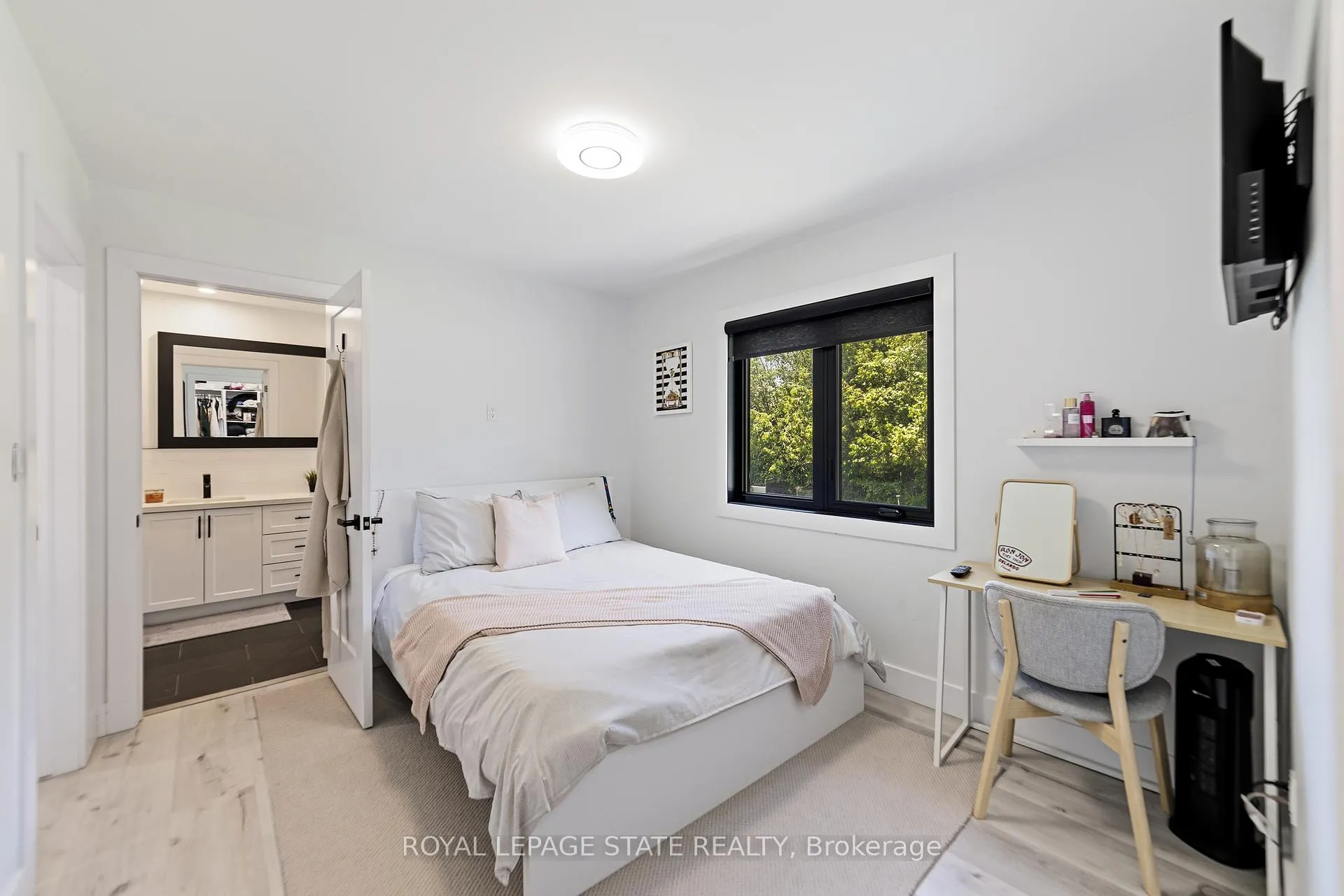 Photo 27 of 424 52 Highway S, Hamilton, Rural Ancaster — HOMEH