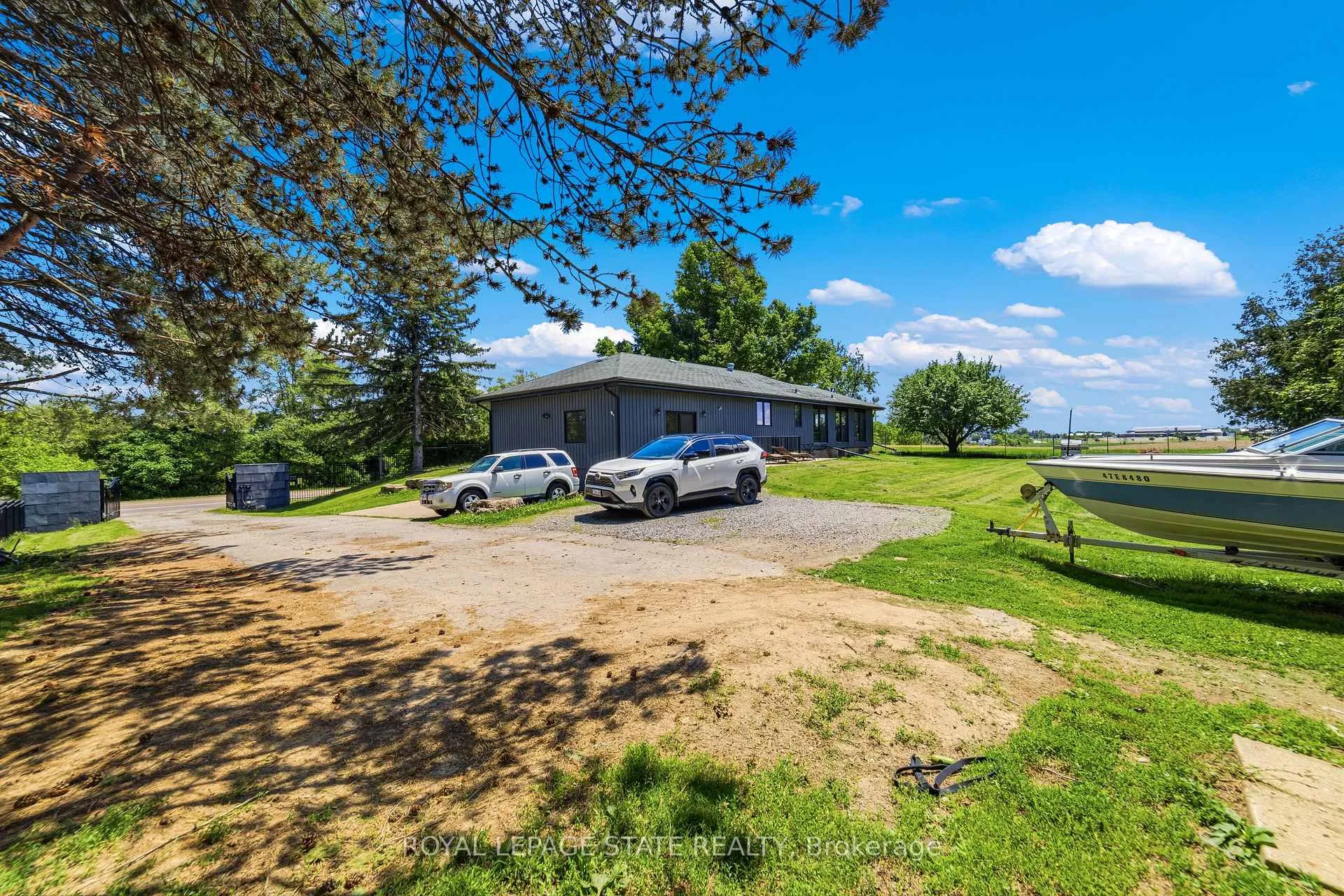 Photo 28 of 424 52 Highway S, Hamilton, Rural Ancaster — HOMEH