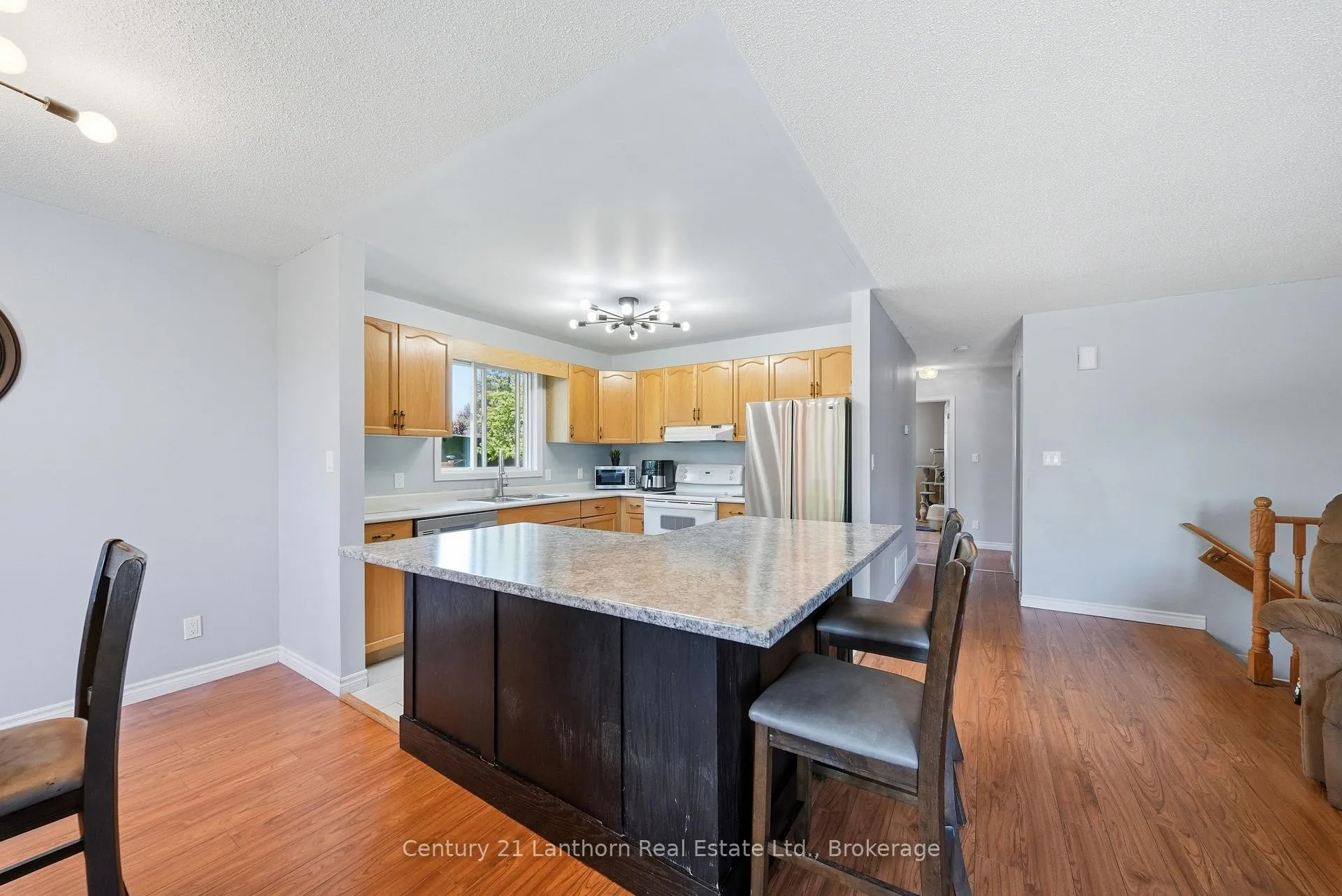 Photo 7 of 38 Alfred Street, Quinte West, Trenton Ward — HOMEH
