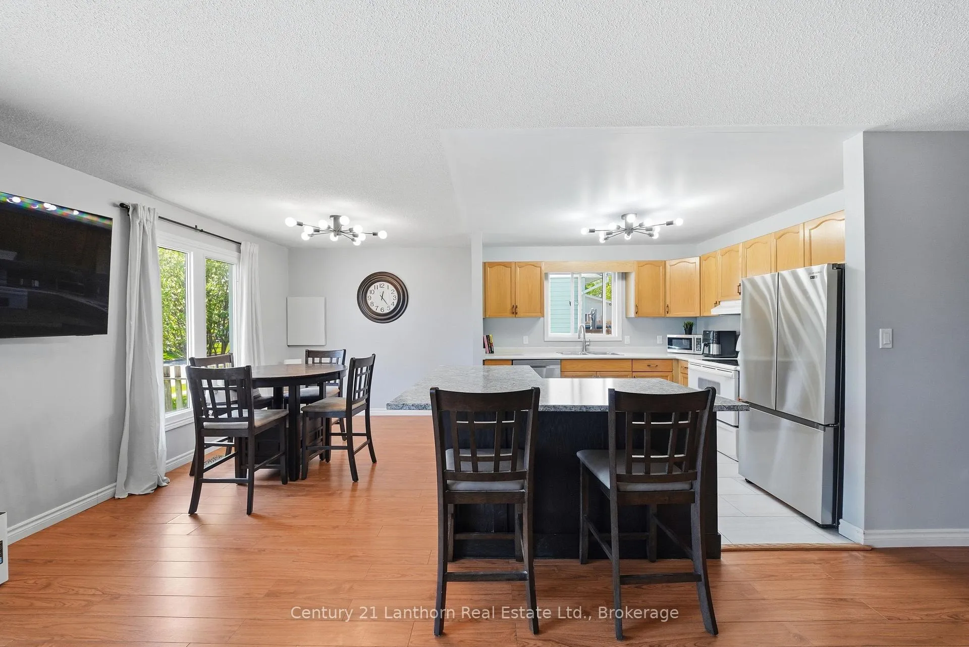 Photo 10 of 38 Alfred Street, Quinte West, Trenton Ward — HOMEH