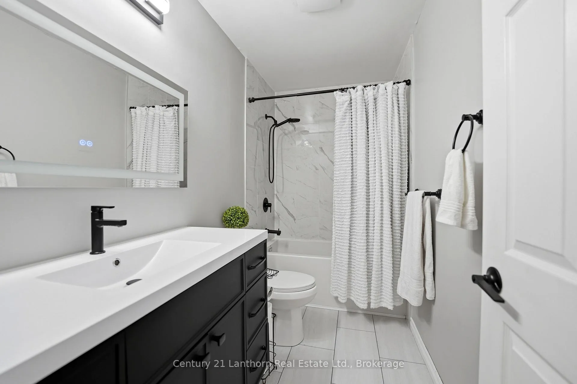 Photo 15 of 38 Alfred Street, Quinte West, Trenton Ward — HOMEH