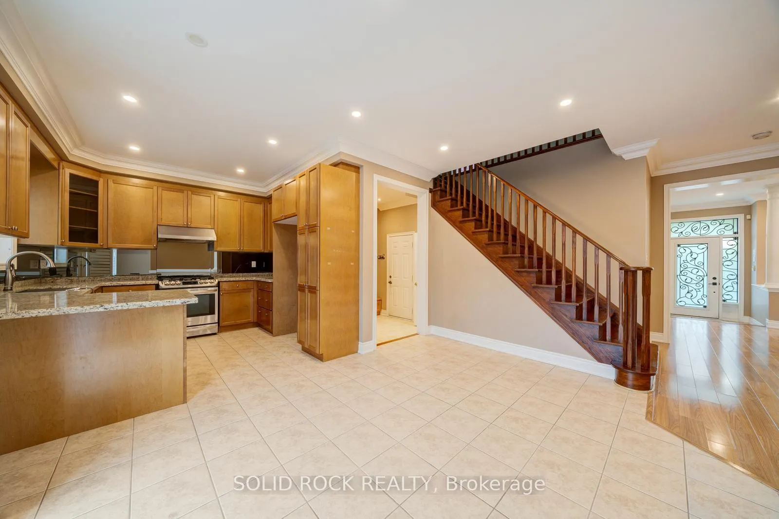 Photo 10 of 32 Albert Roffey Crescent, Markham, Box Grove — HOMEH
