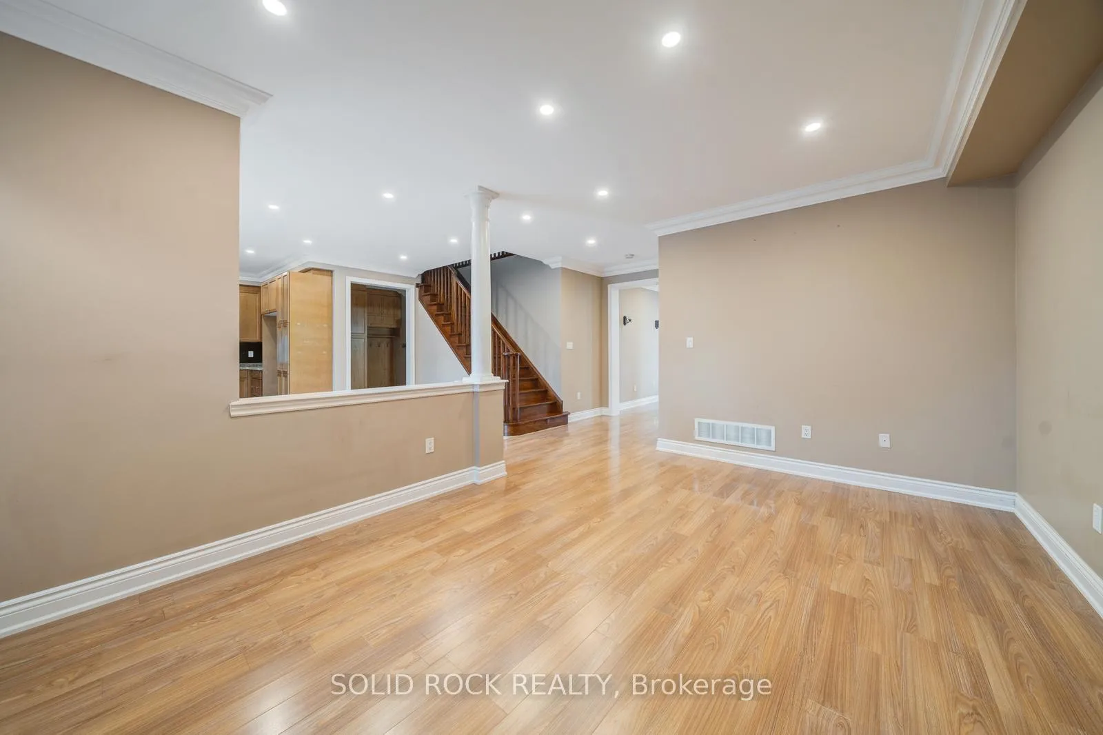 Photo 13 of 32 Albert Roffey Crescent, Markham, Box Grove — HOMEH