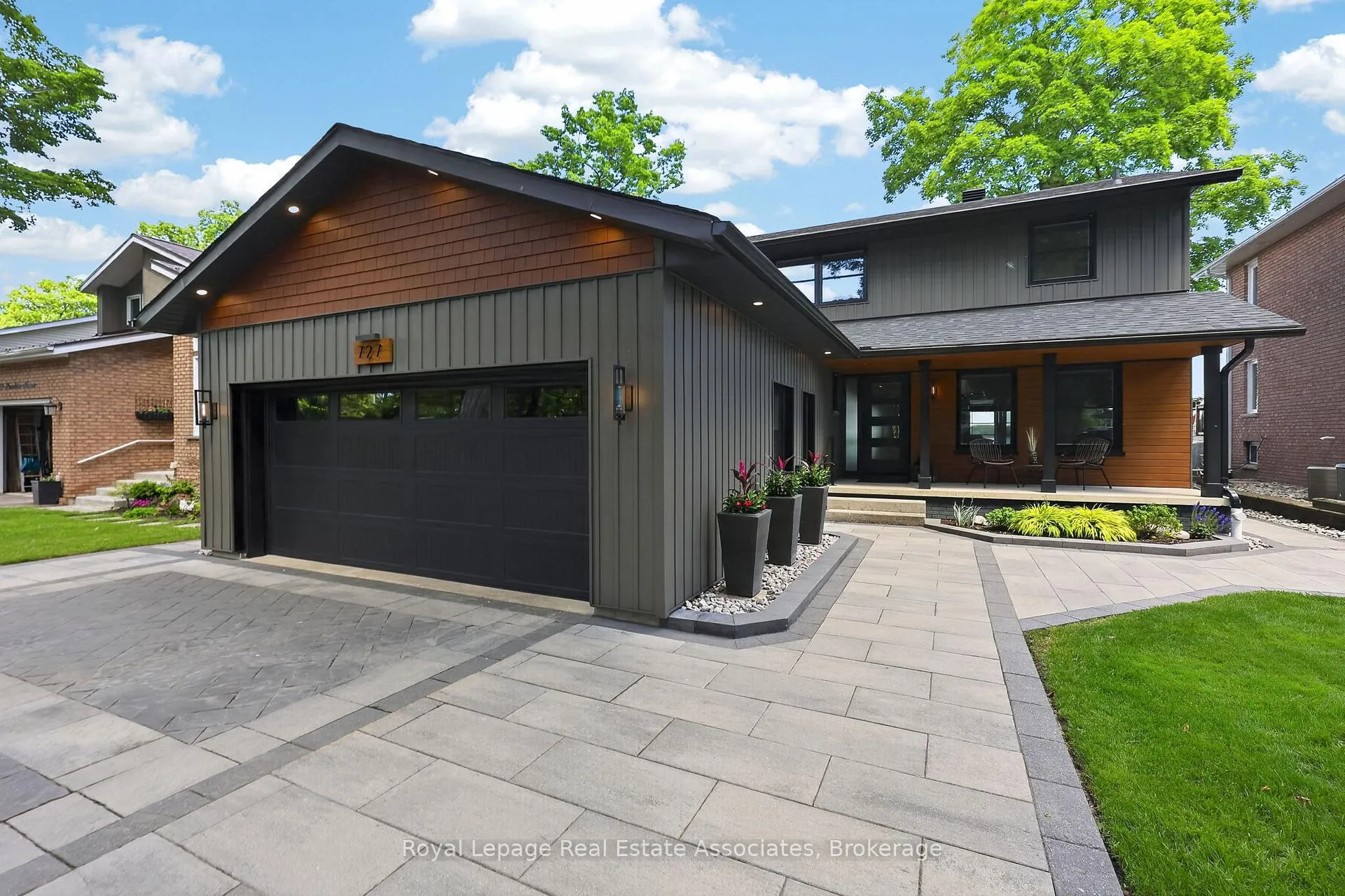 Photo 1 of 727 Broadview Avenue, Orillia — HOMEH