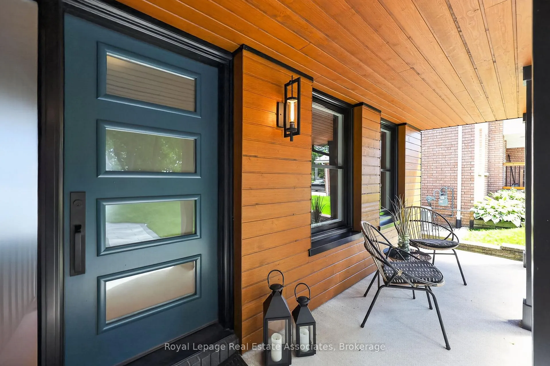 Photo 4 of 727 Broadview Avenue, Orillia — HOMEH