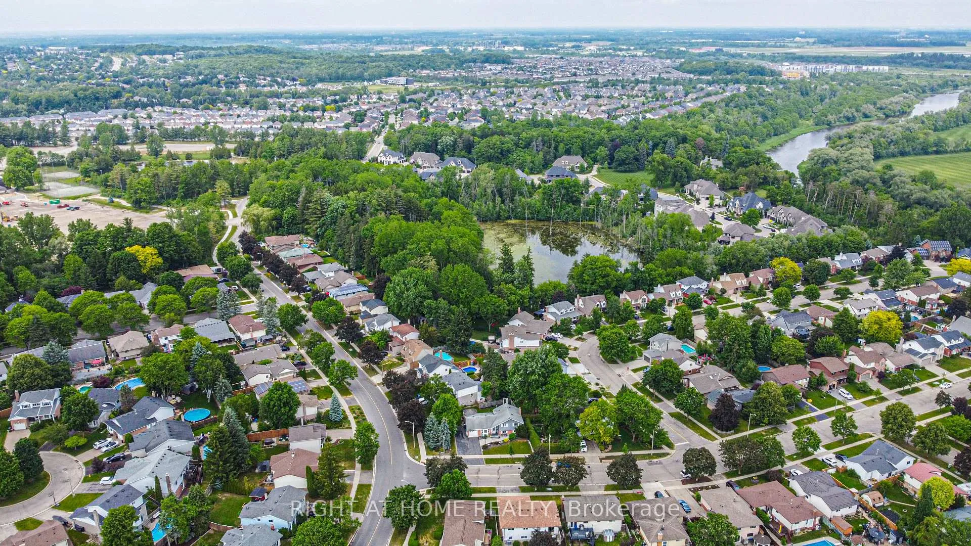 Photo 41 of 399 Grand River Boulevard, Kitchener, Grand River South — HOMEH