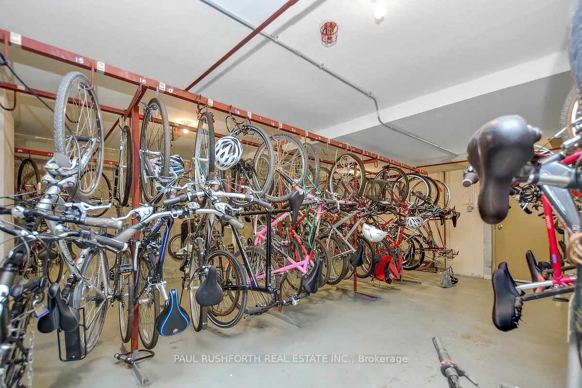 Photo 17 of Unit 819, 1599 Lassiter Terrace, Ottawa, Beaconwood — HOMEH