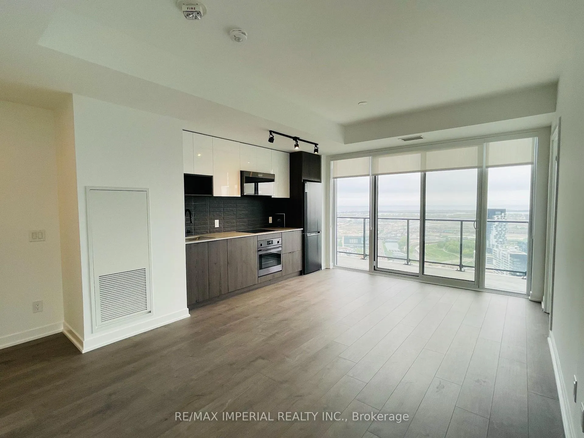 Photo 10 of Unit 3505, 5 Defries Street, Toronto, Regent Park — HOMEH