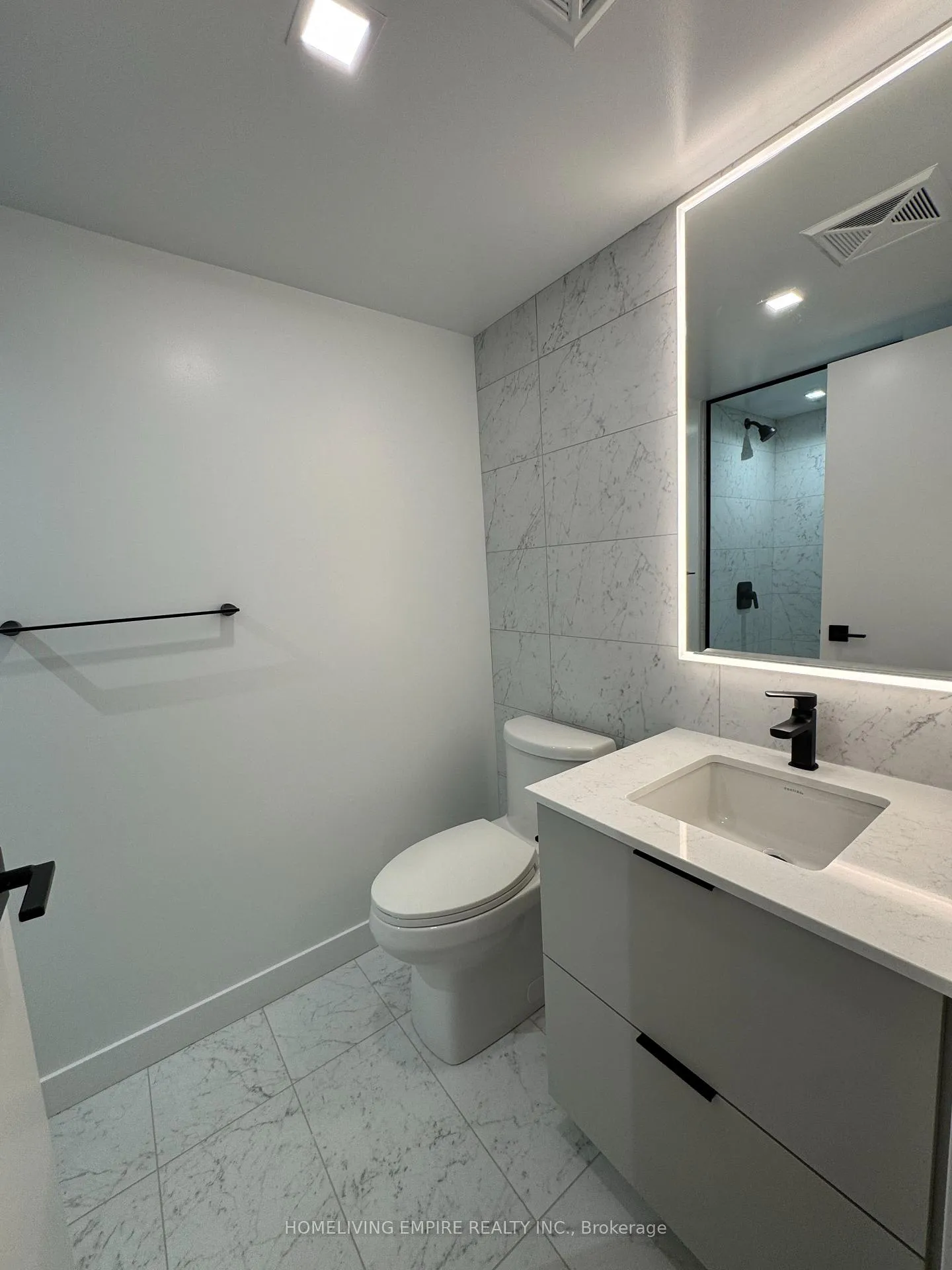 Photo 7 of Unit 2004, 609 Sherbourne Street, Toronto, North St. James Town — HOMEH