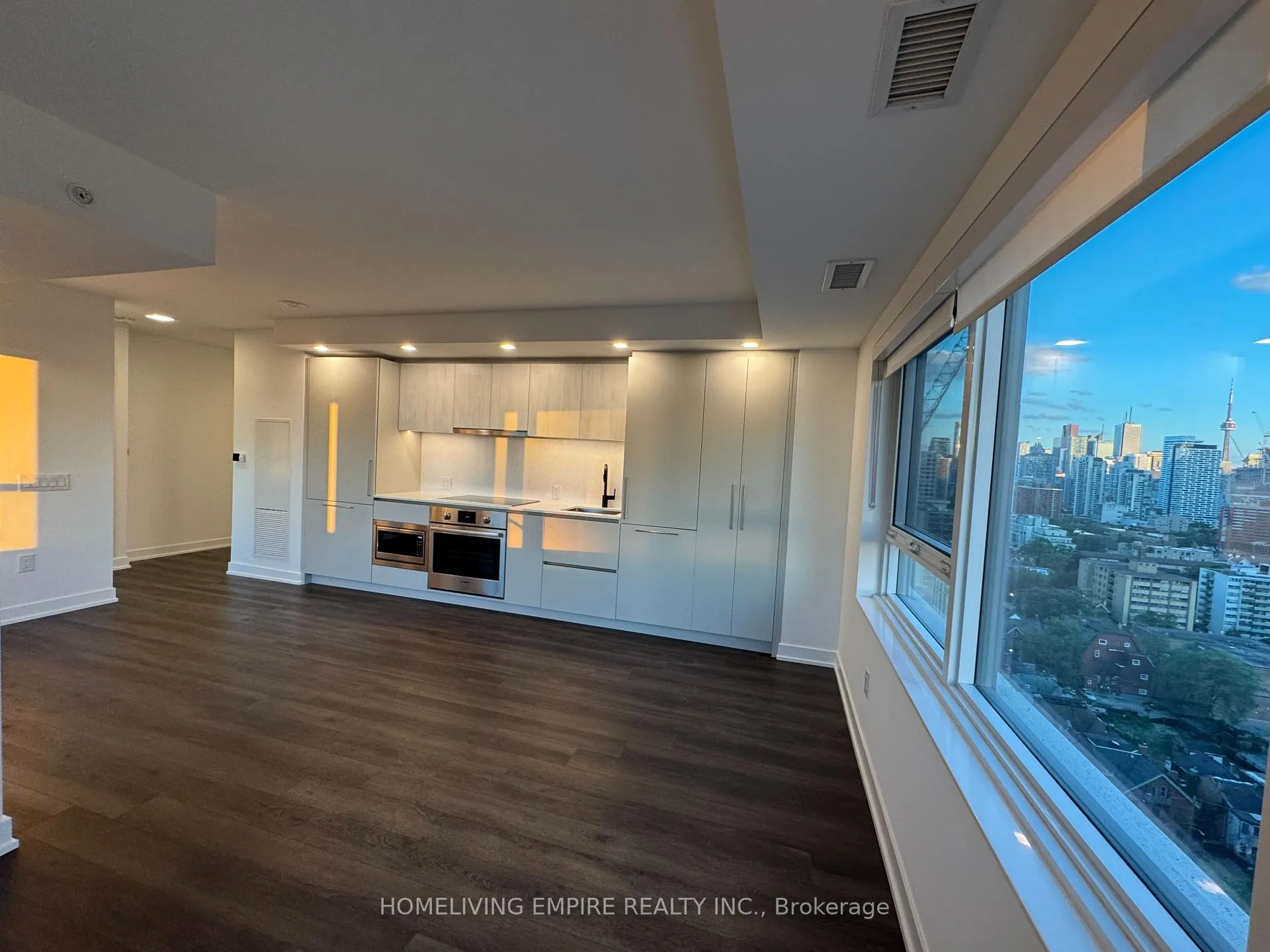 Photo 19 of Unit 2004, 609 Sherbourne Street, Toronto, North St. James Town — HOMEH