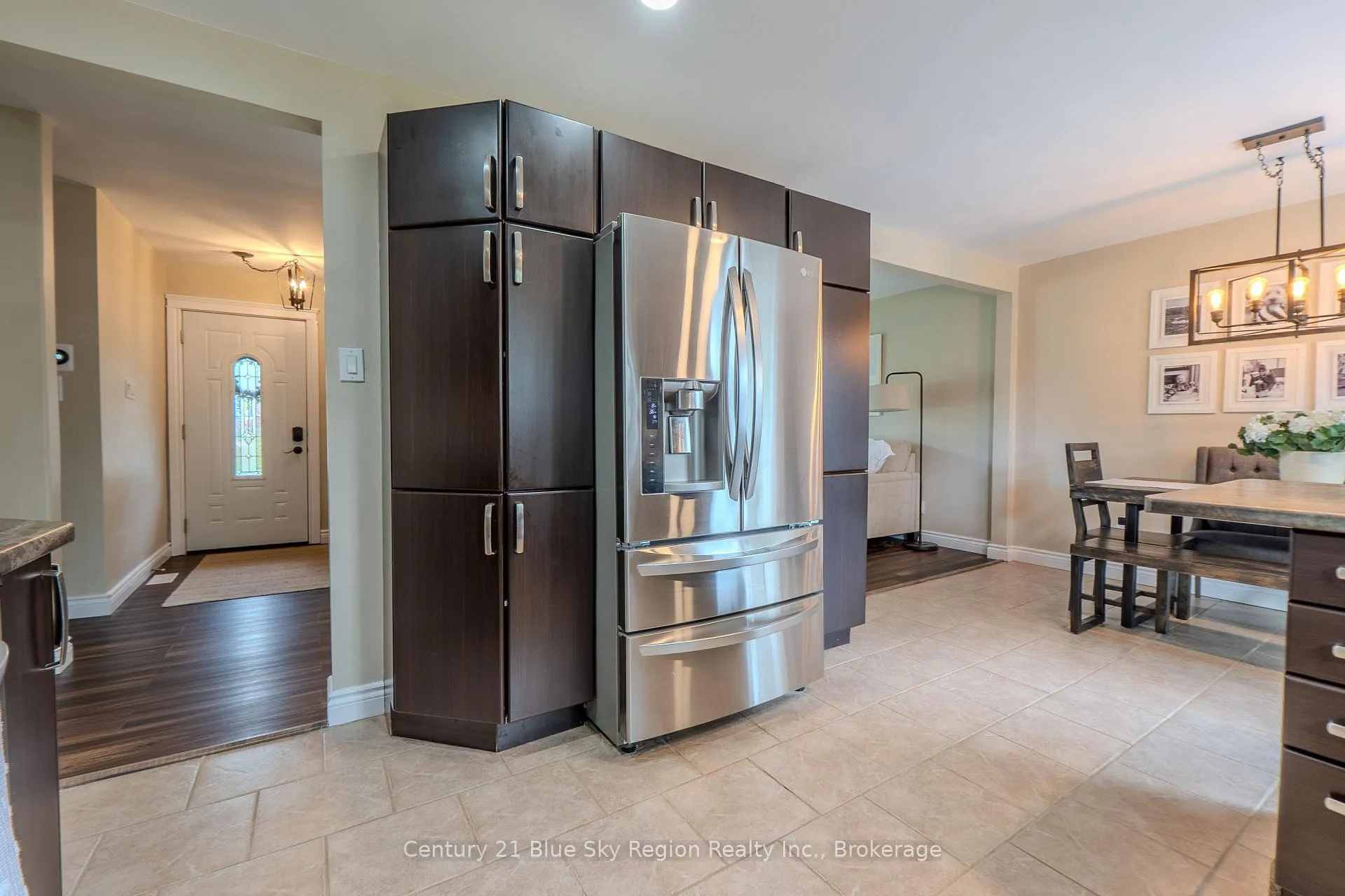 Photo 17 of 235 Orange Crescent, North Bay, Birchaven — HOMEH