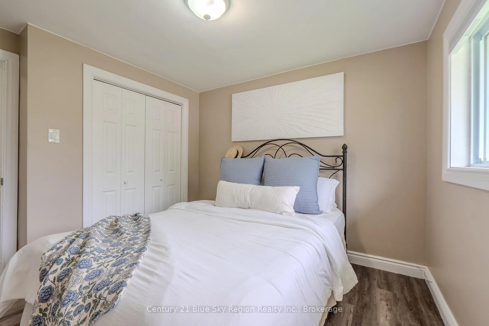 Photo 24 of 235 Orange Crescent, North Bay, Birchaven — HOMEH